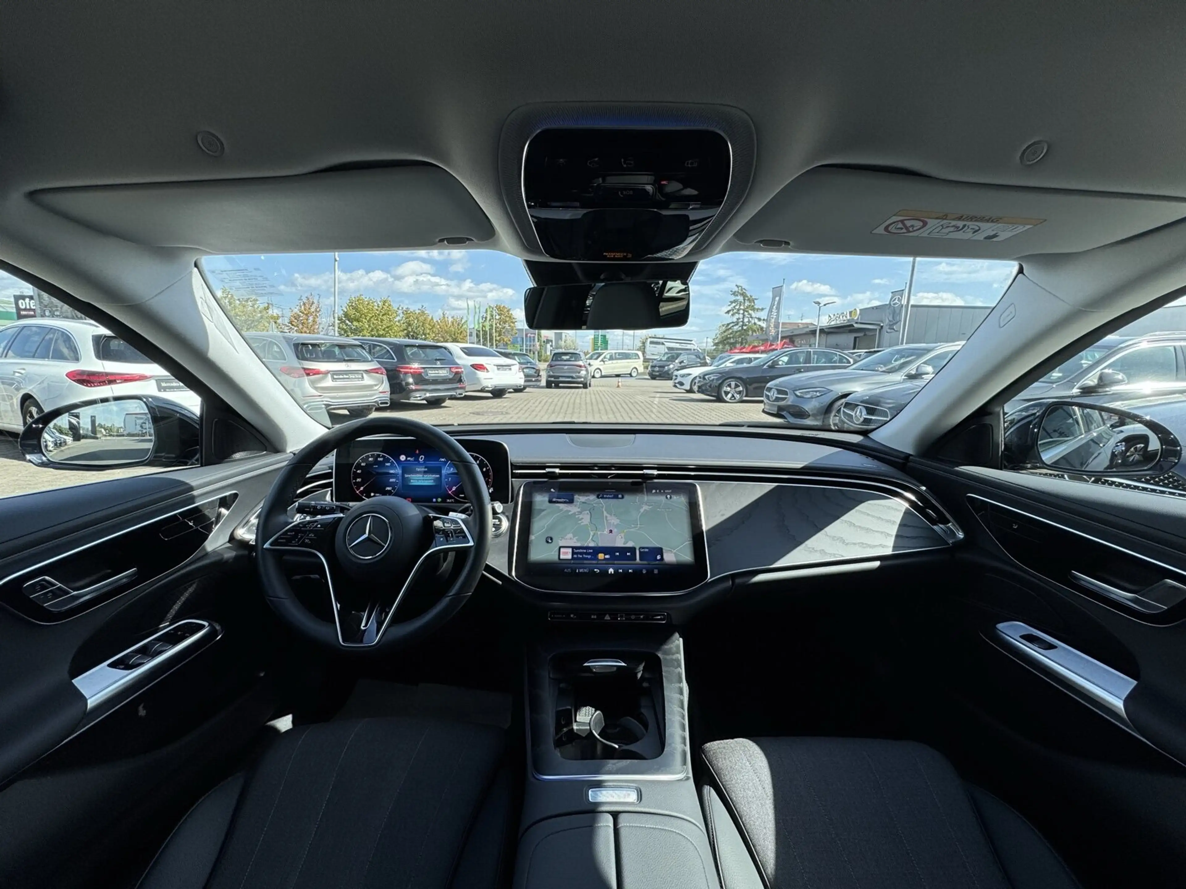 Mercedes-Benz E 200 E 200 T AVANTG. NAVI+AHK+DISTR+LED+KAMERA+ASSIST — photo 12