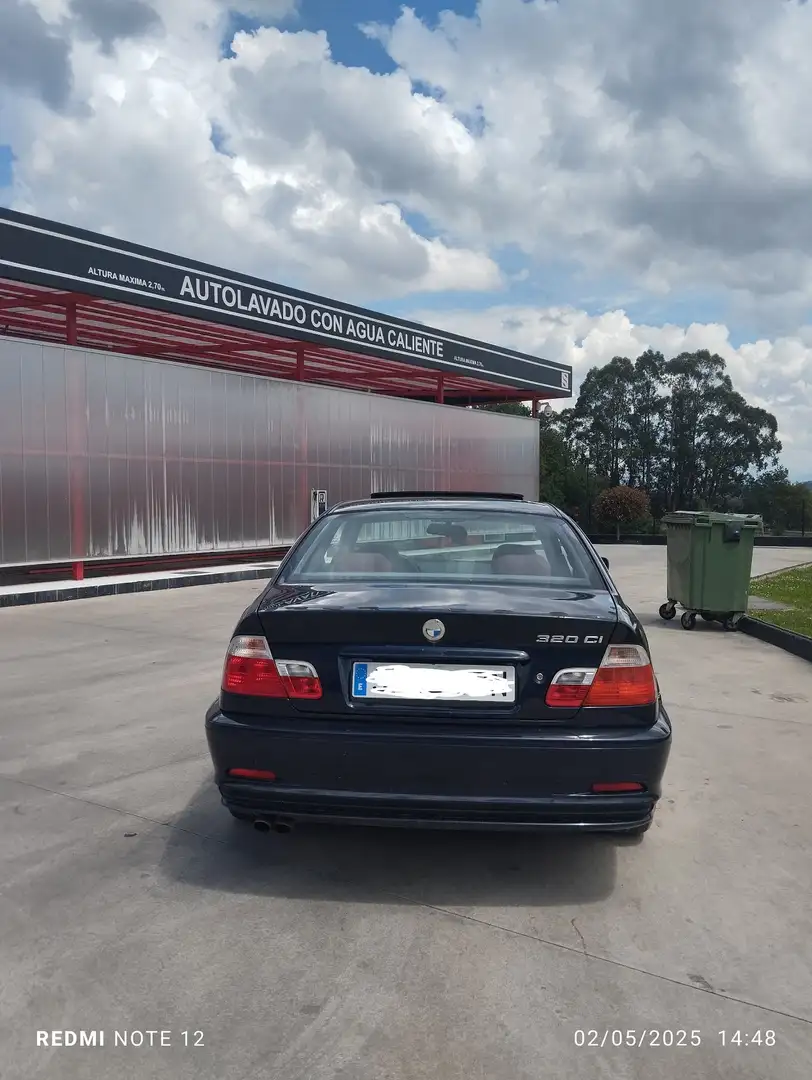 BMW 320 Ci - 2