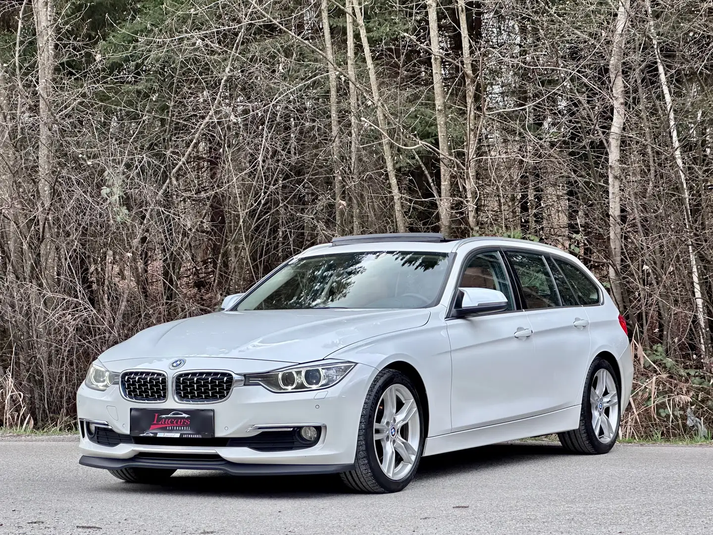 BMW 320 d Touring Aut.VOLL*PANO*LEDER*NAVI*LED*HUD*MEMORY* Weiß - 1