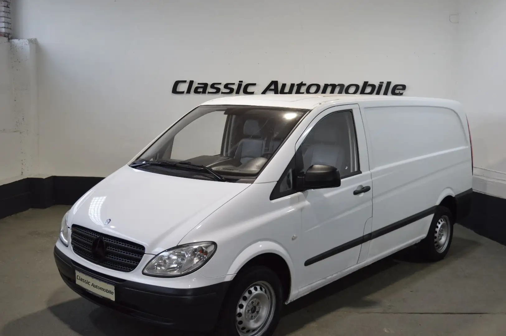 Mercedes-Benz Vito Kasten 115 CDI lang Weiß - 1