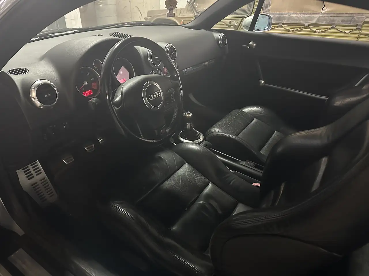 Audi TT 1.8t quattro, foto 11