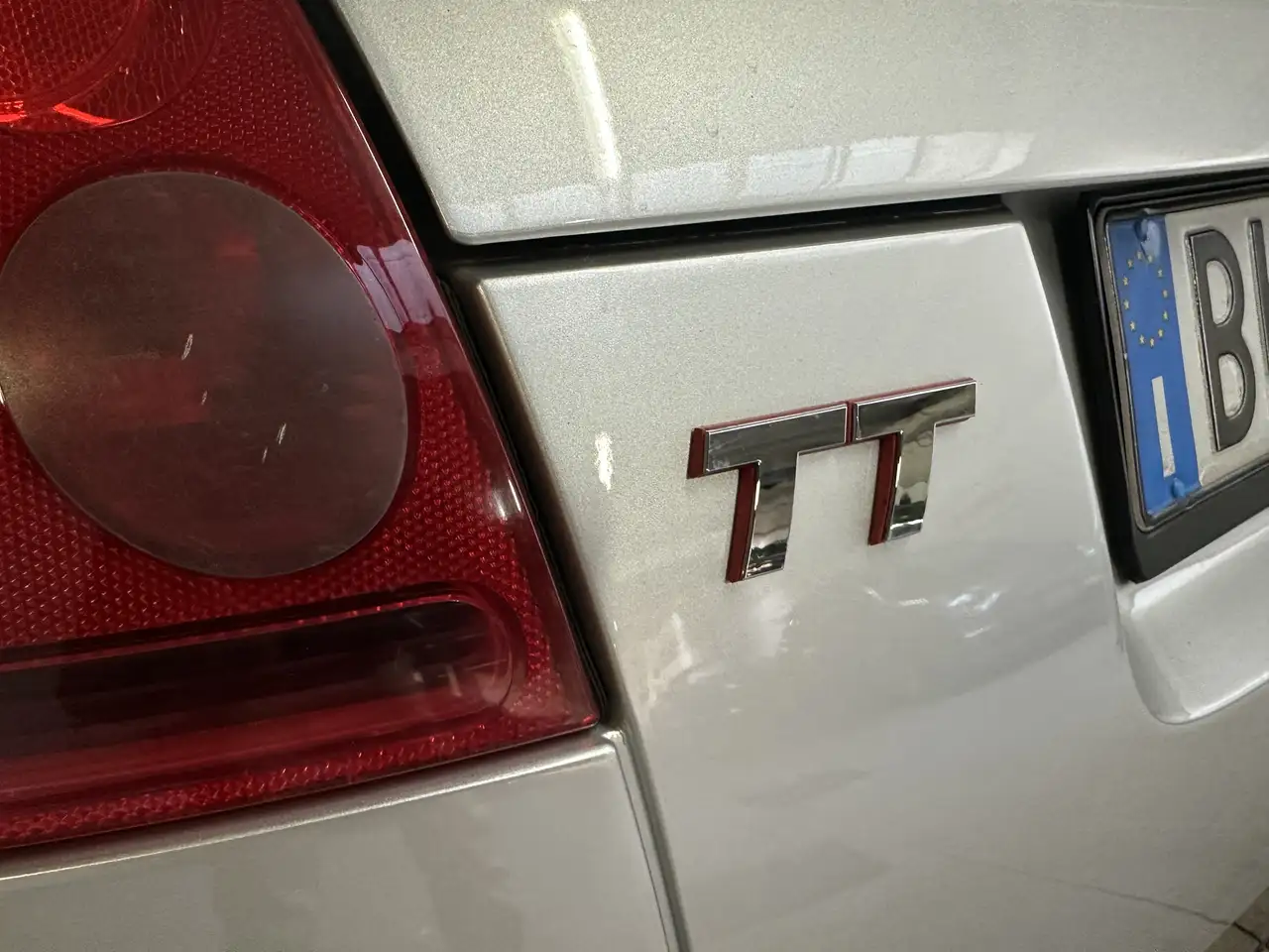 Audi TT 1.8t quattro, foto 8