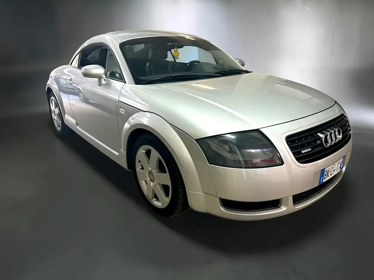 Audi TT 1.8t quattro, foto 3