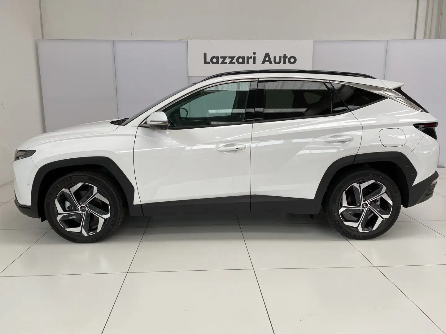 Hyundai TUCSON 1.6 PHEV 4WD aut. Exellence Bianco - 2