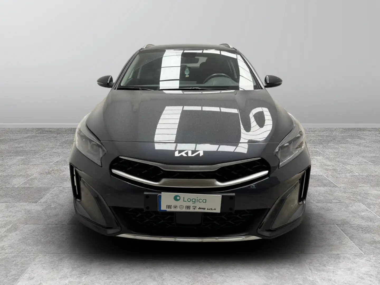 Kia XCeed 1.5 T-GDi MHEV Style Gris - 2