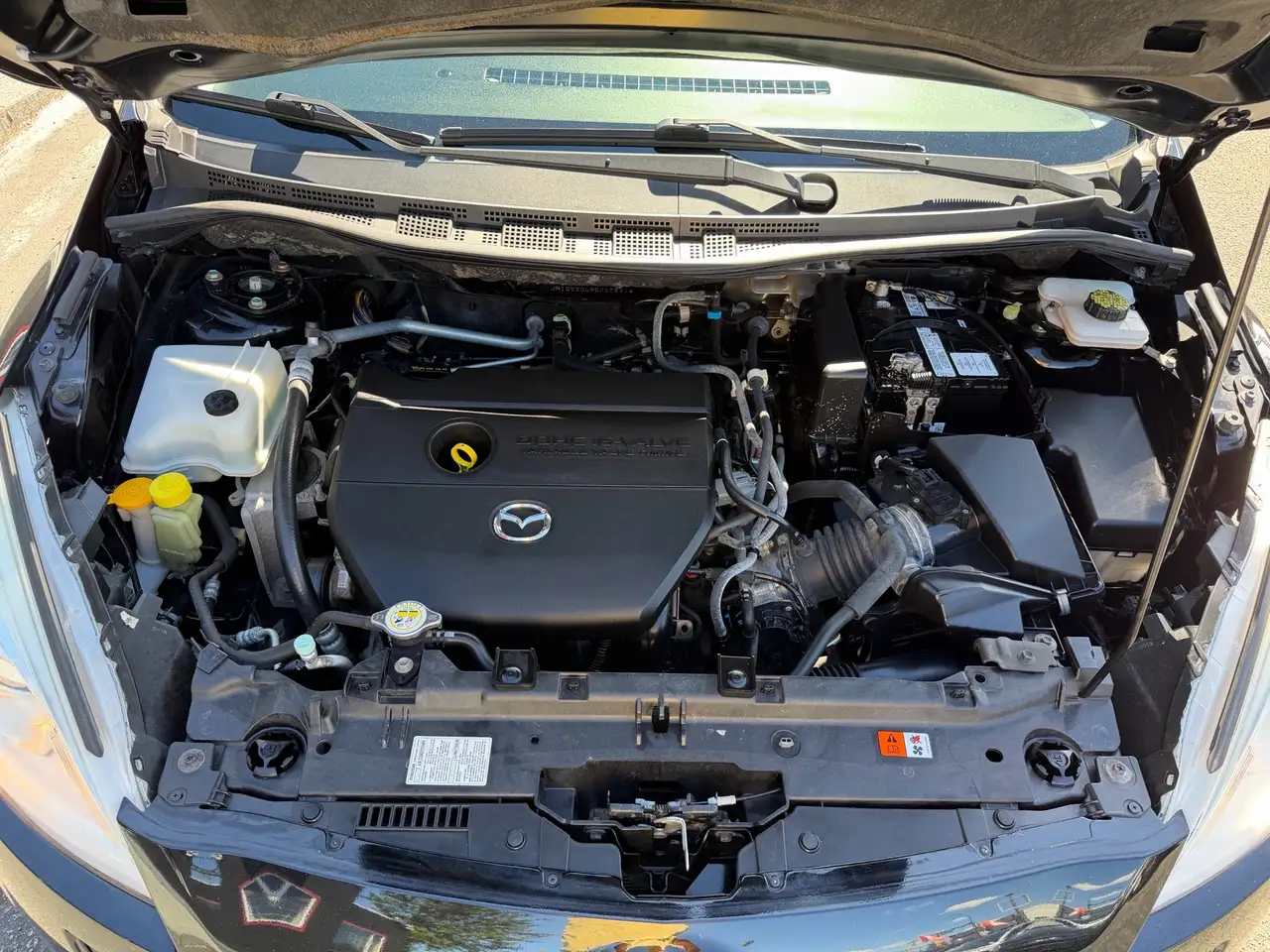 Mazda 5 снимка Mazda 5