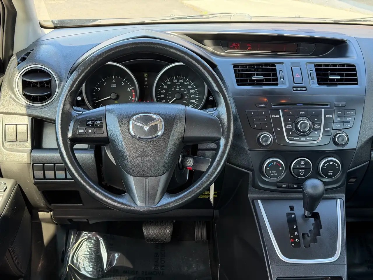 Mazda 5 снимка Mazda 5