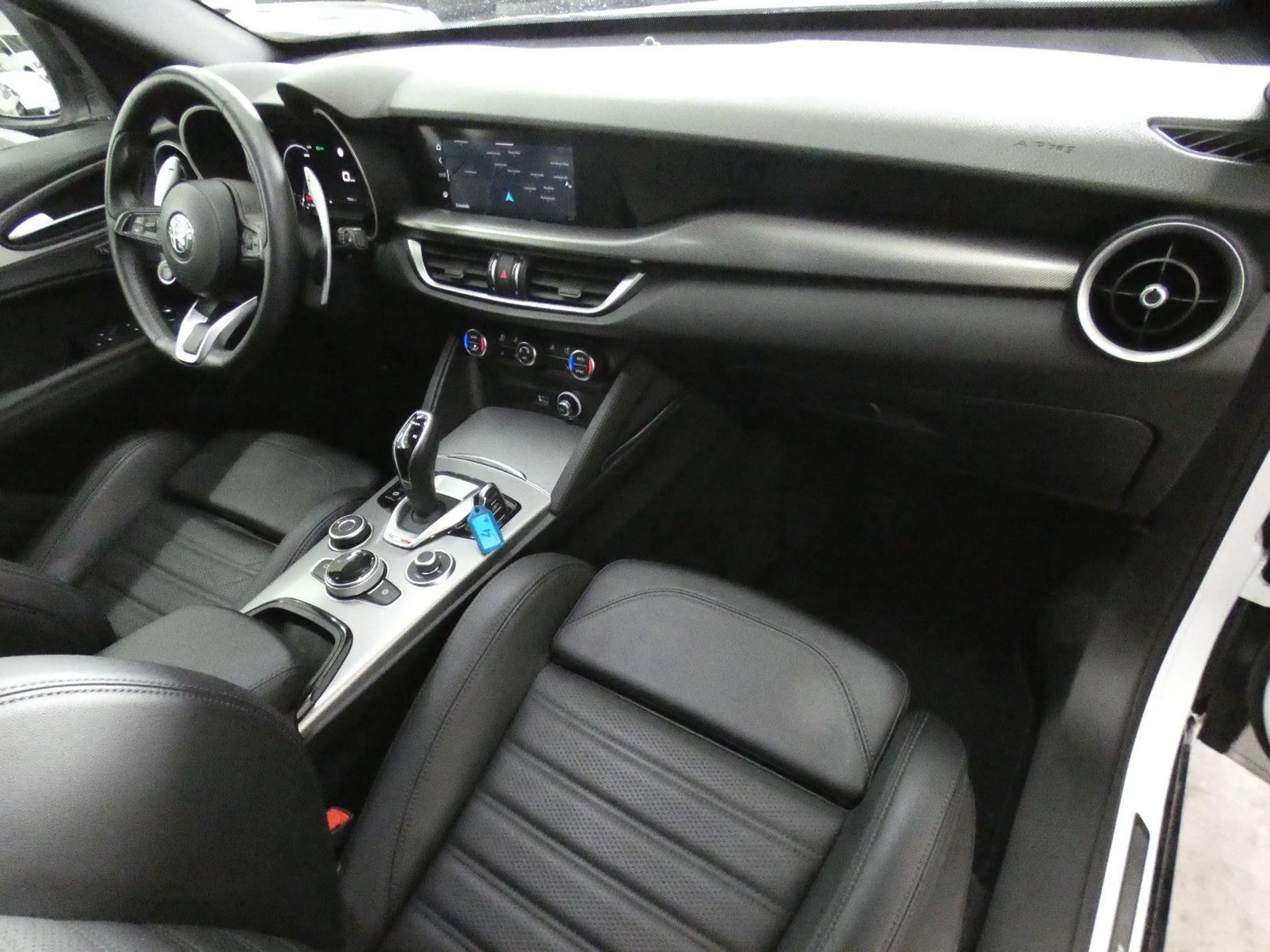 Alfa Romeo Stelvio Veloce Q4 2.2 Diesel*ACC*MATRIX*HAGEL — photo 9