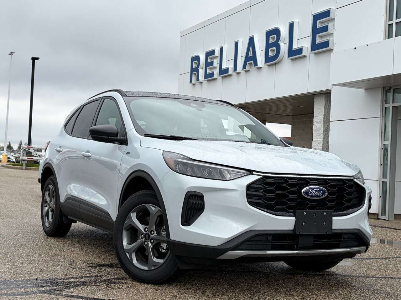2026 Ford Escape ST-Line Tech Package/ Panoramic Sunroof/ Remote St