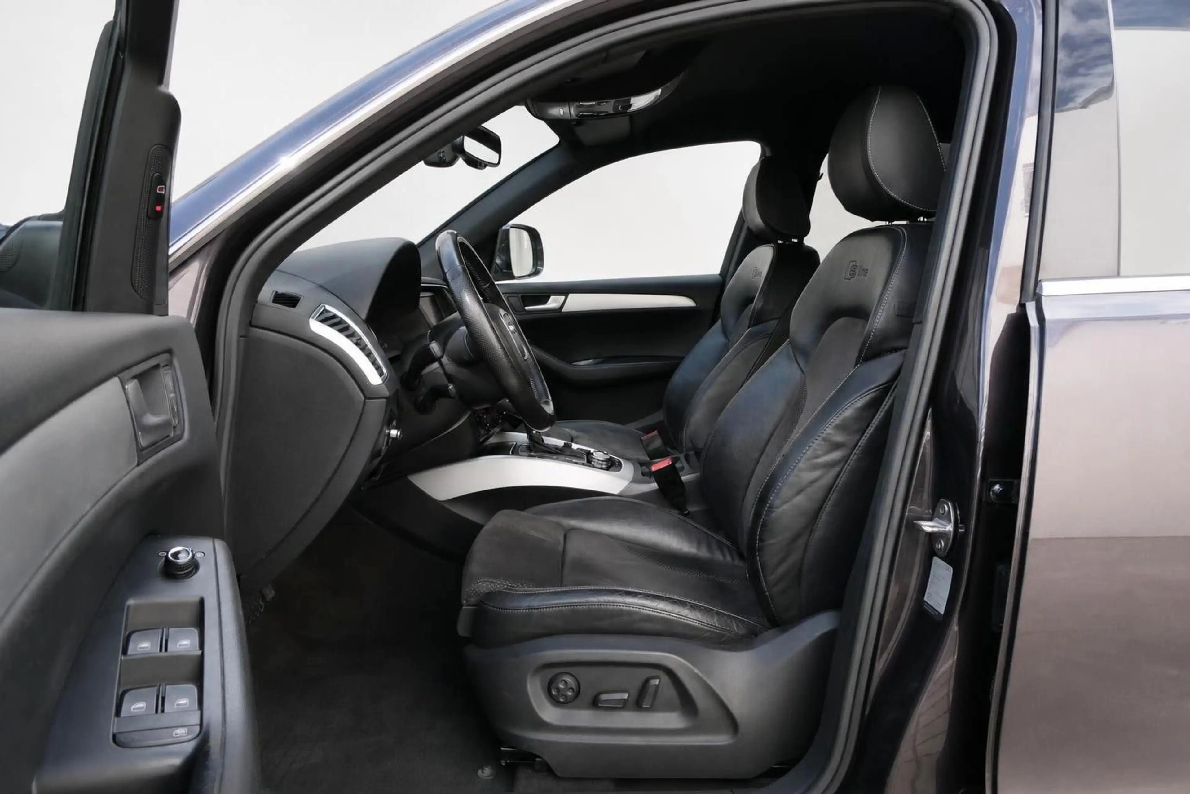Audi Q5 2.0 TDI S Line Sport+ *S tronic*quattro* — photo 9