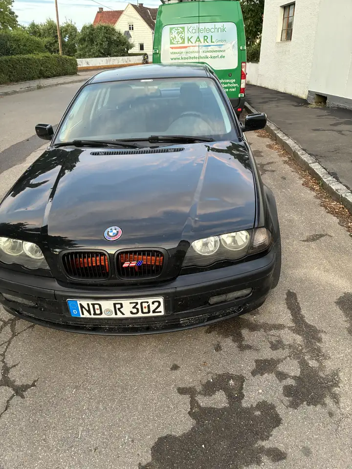 BMW 320i Comfort Edition, foto 2