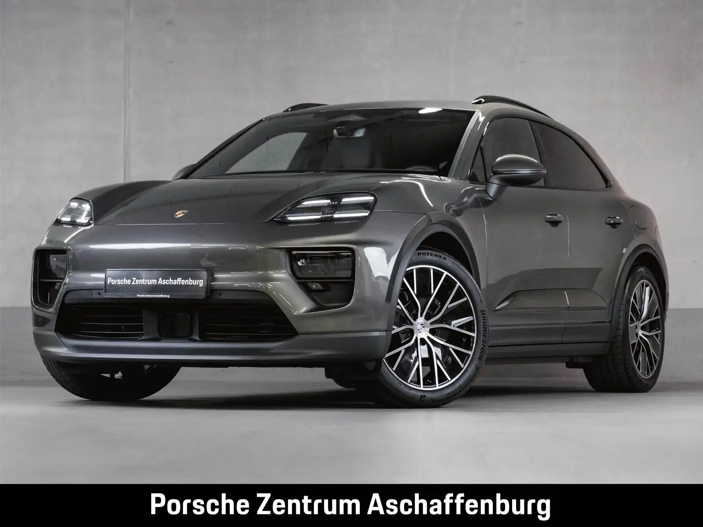 Porsche Macan 4 Electric Sport Chrono Paket BOSE Grün - 1