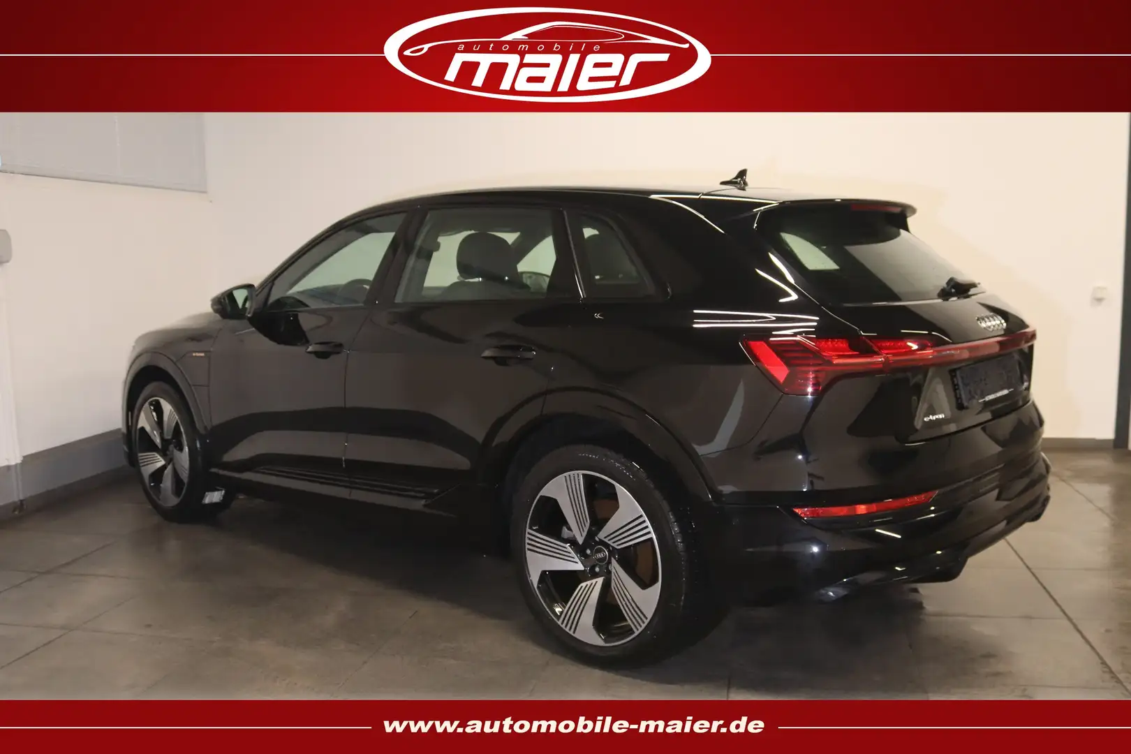 Audi e-tron 55 quattro S line-Luft-Navi-360°-LED-DAB- Fekete - 2