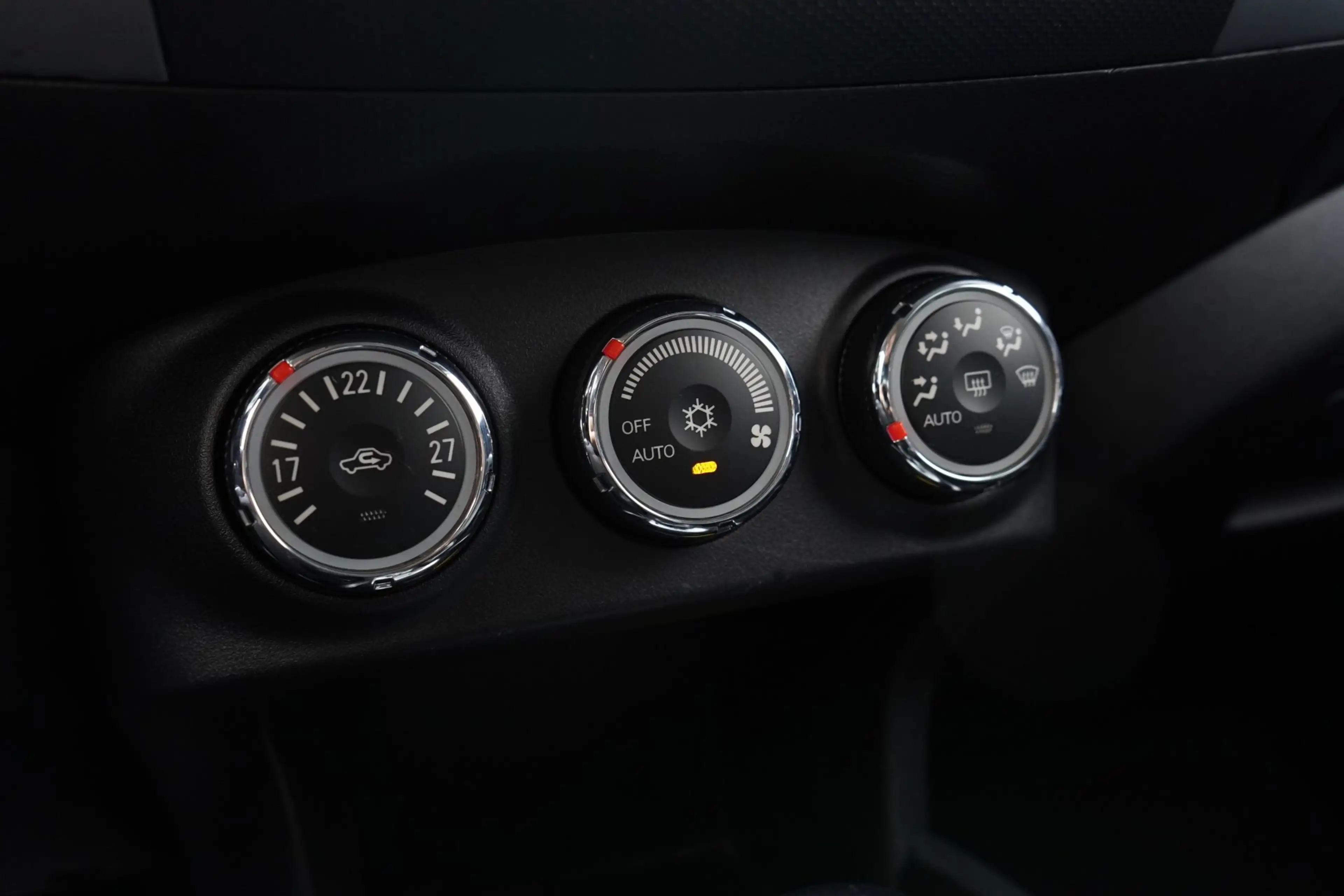 Mitsubishi Outlander 2.4 Instyle 7 persoons 4WD Automaat LPG — photo 17