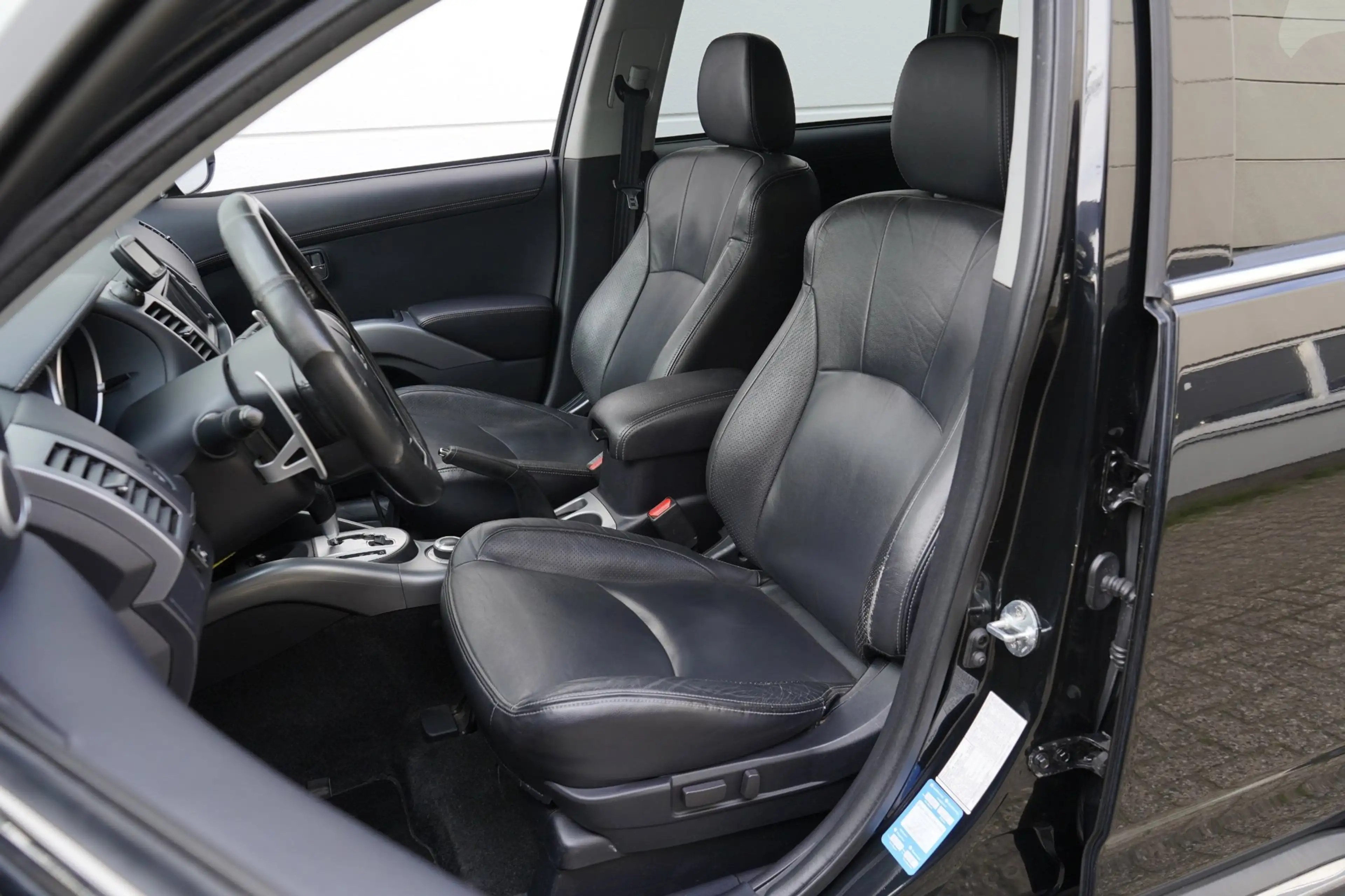 Mitsubishi Outlander 2.4 Instyle 7 persoons 4WD Automaat LPG — photo 5