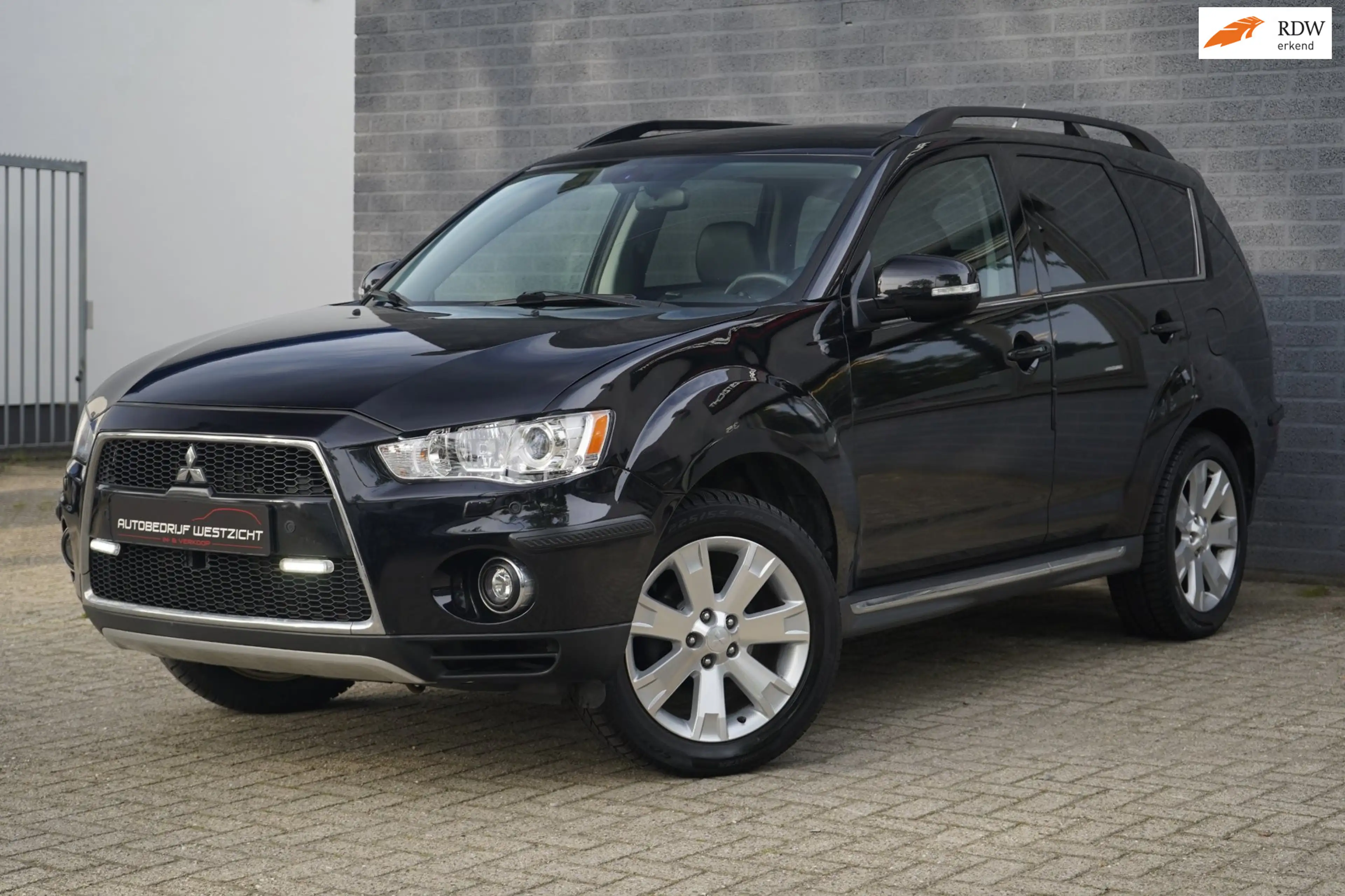Mitsubishi Outlander 2.4 Instyle 7 persoons 4WD Automaat LPG