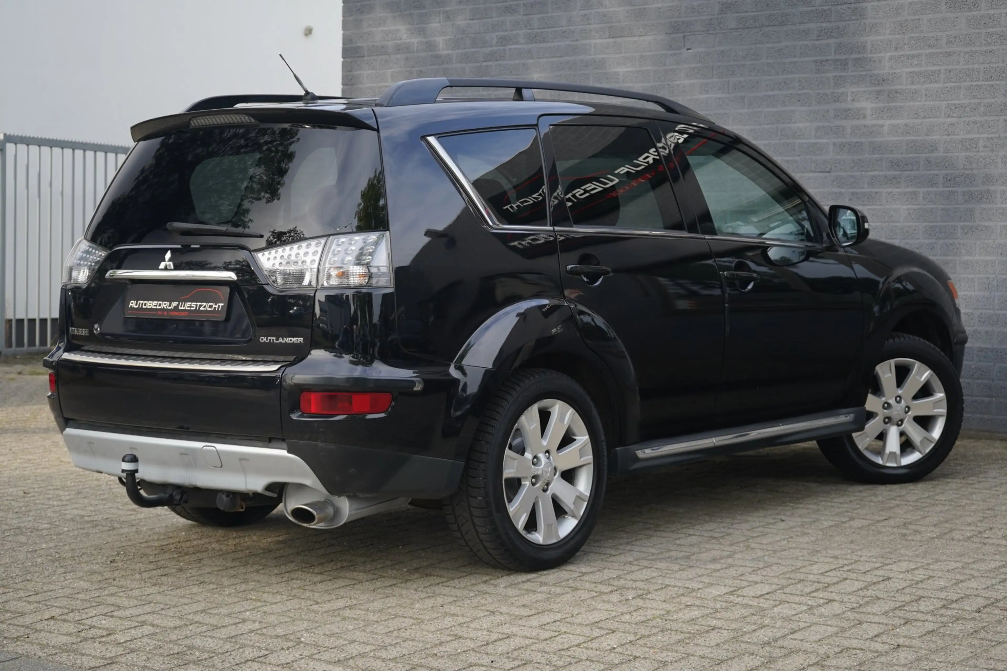 Mitsubishi Outlander 2.4 Instyle 7 persoons 4WD Automaat LPG — photo 3