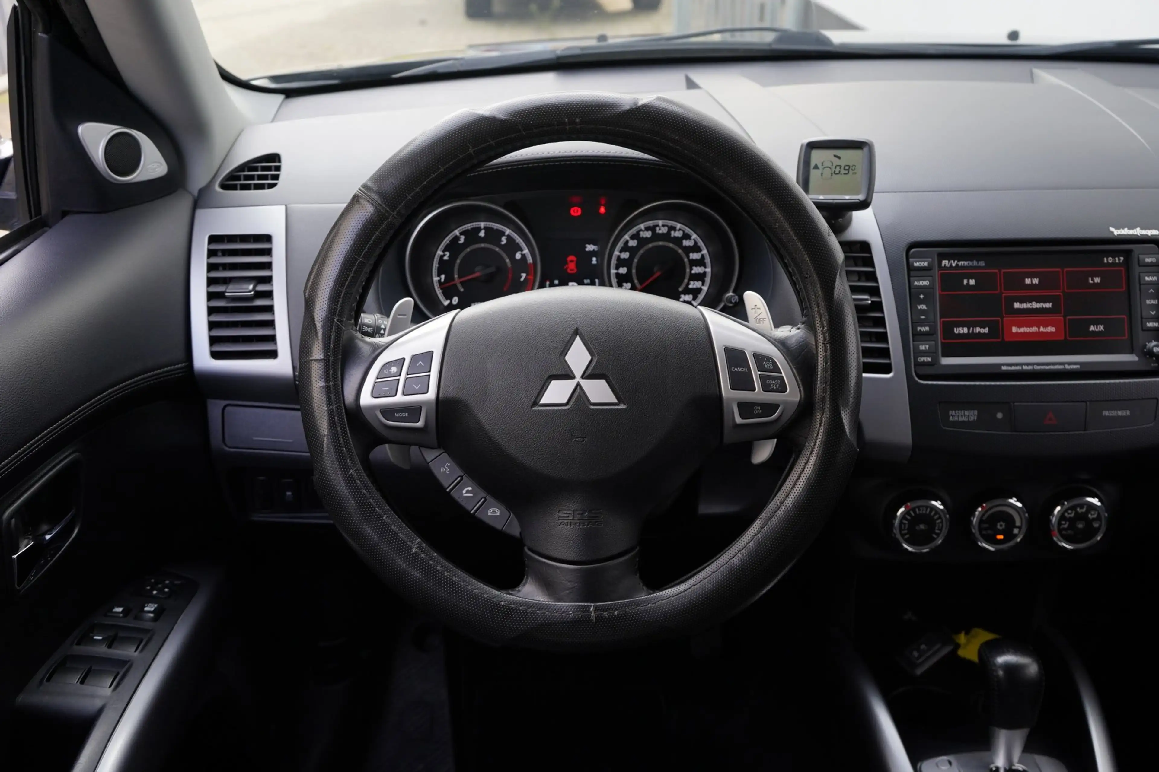 Mitsubishi Outlander 2.4 Instyle 7 persoons 4WD Automaat LPG — photo 6