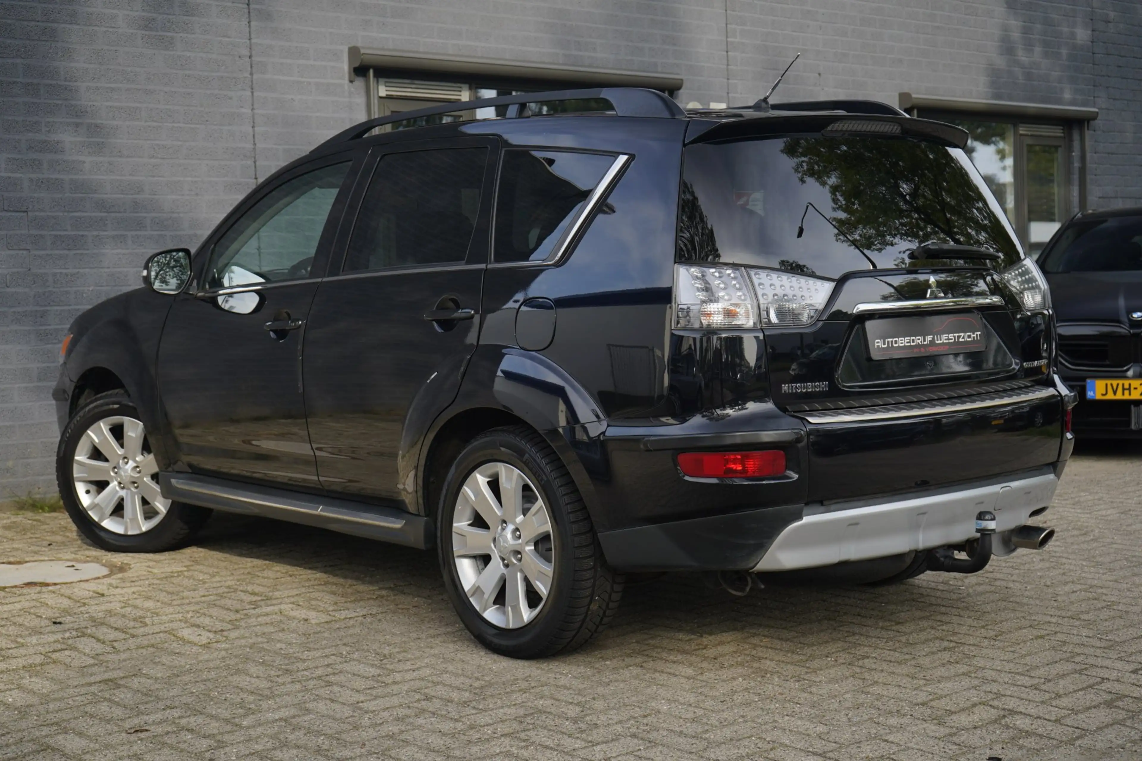 Mitsubishi Outlander 2.4 Instyle 7 persoons 4WD Automaat LPG — photo 4