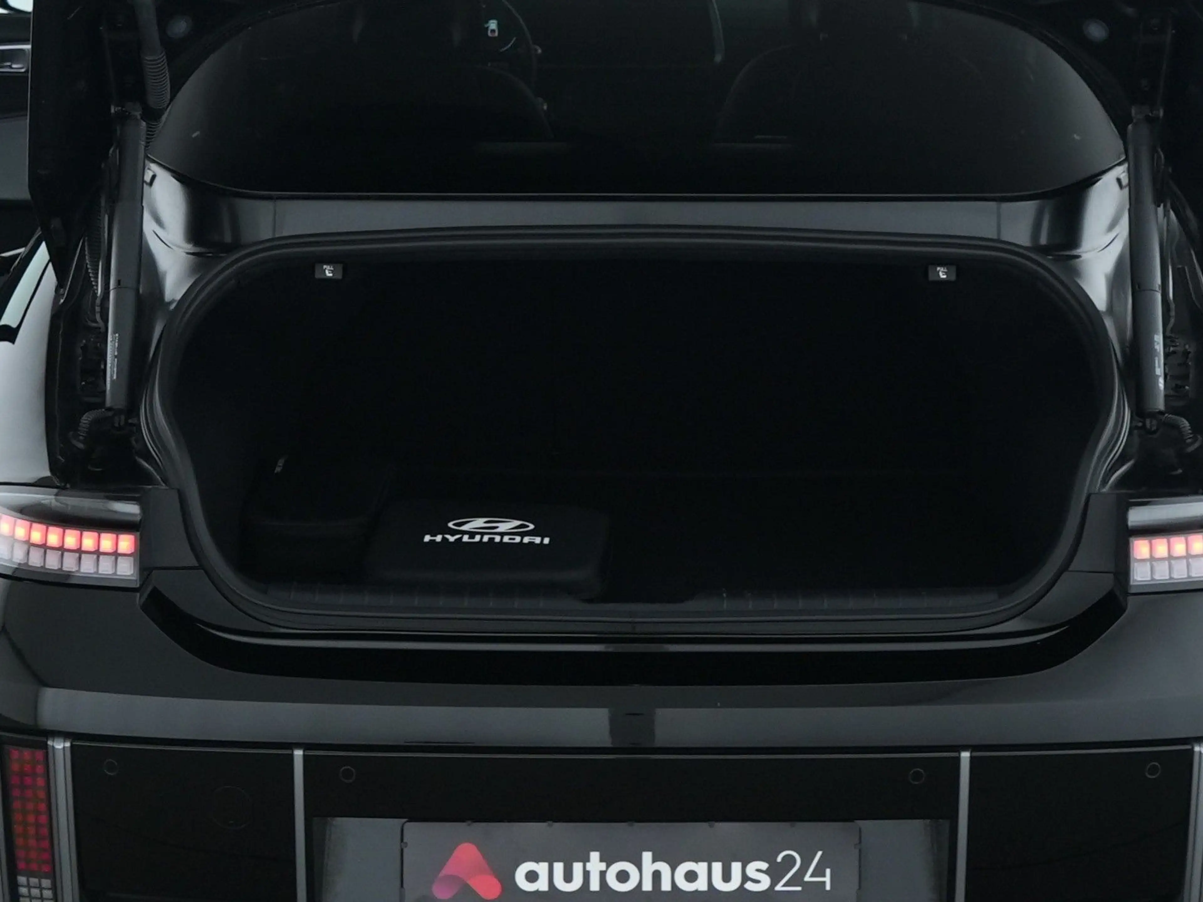 Hyundai IONIQ 6 Uniq|4WD|Navi|CAM|Temp — photo 6