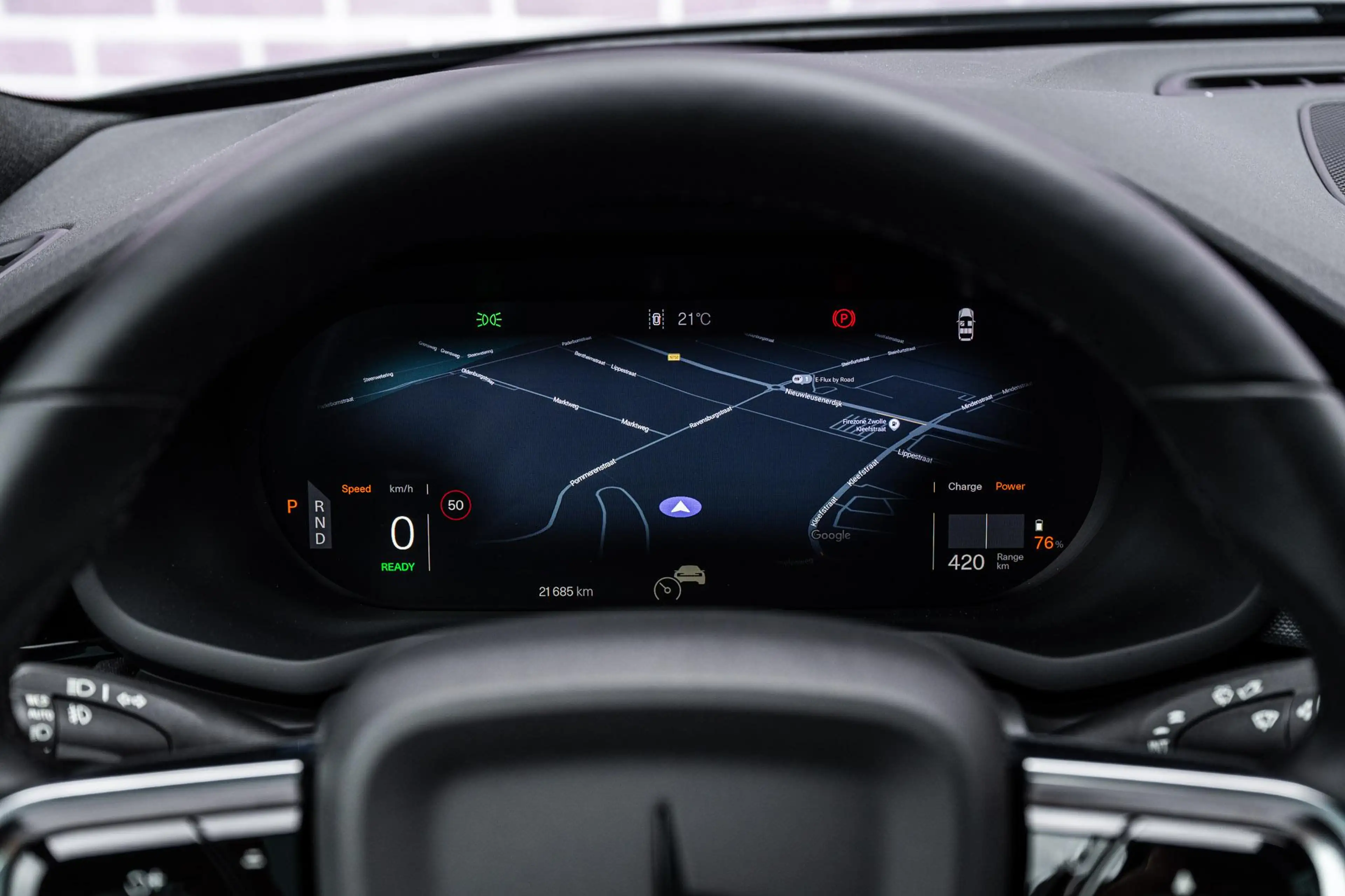 Polestar 2 Long Range Single Motor Plus 82 kWh — photo 13