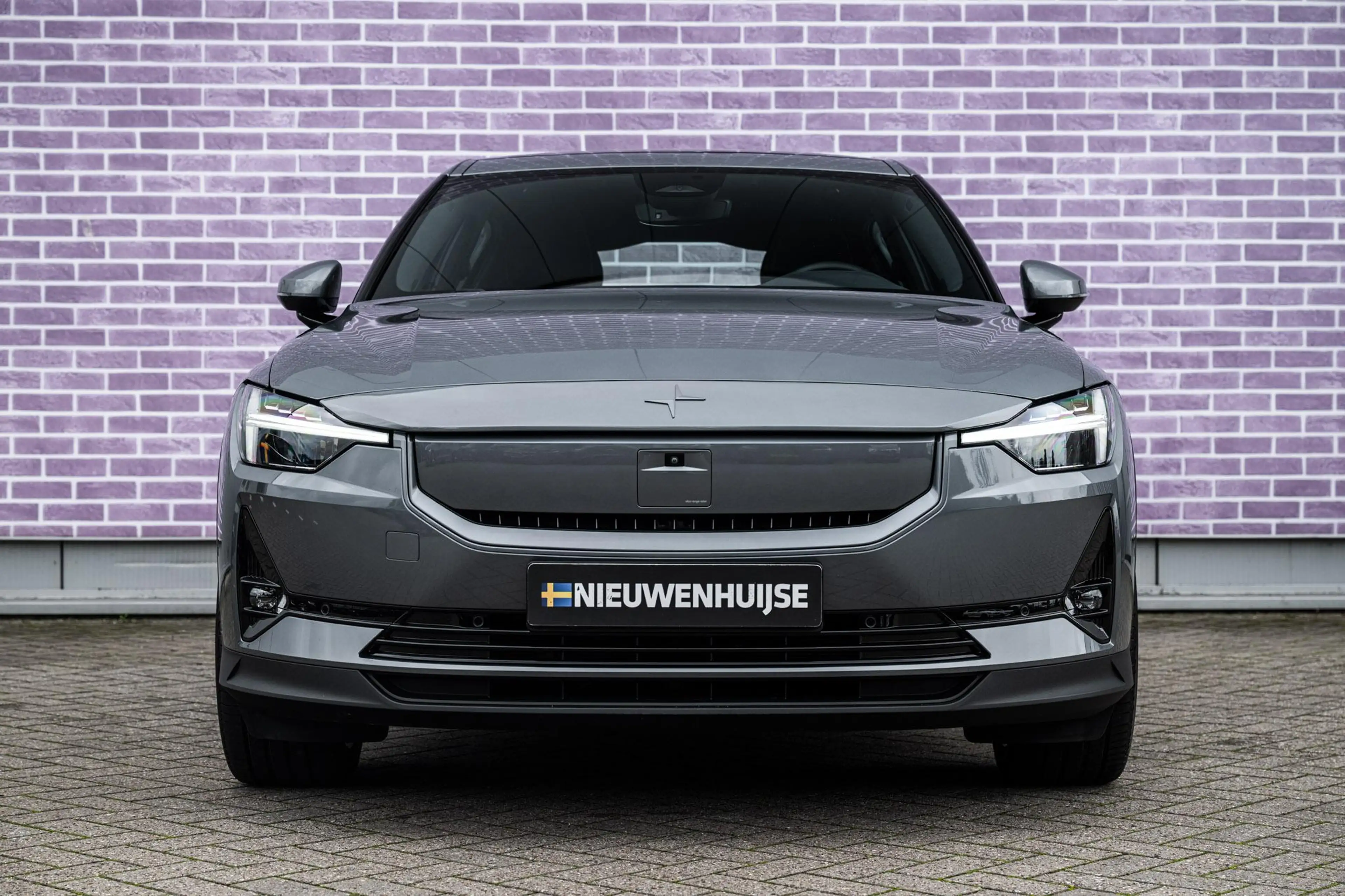 Polestar 2 Long Range Single Motor Plus 82 kWh — photo 9
