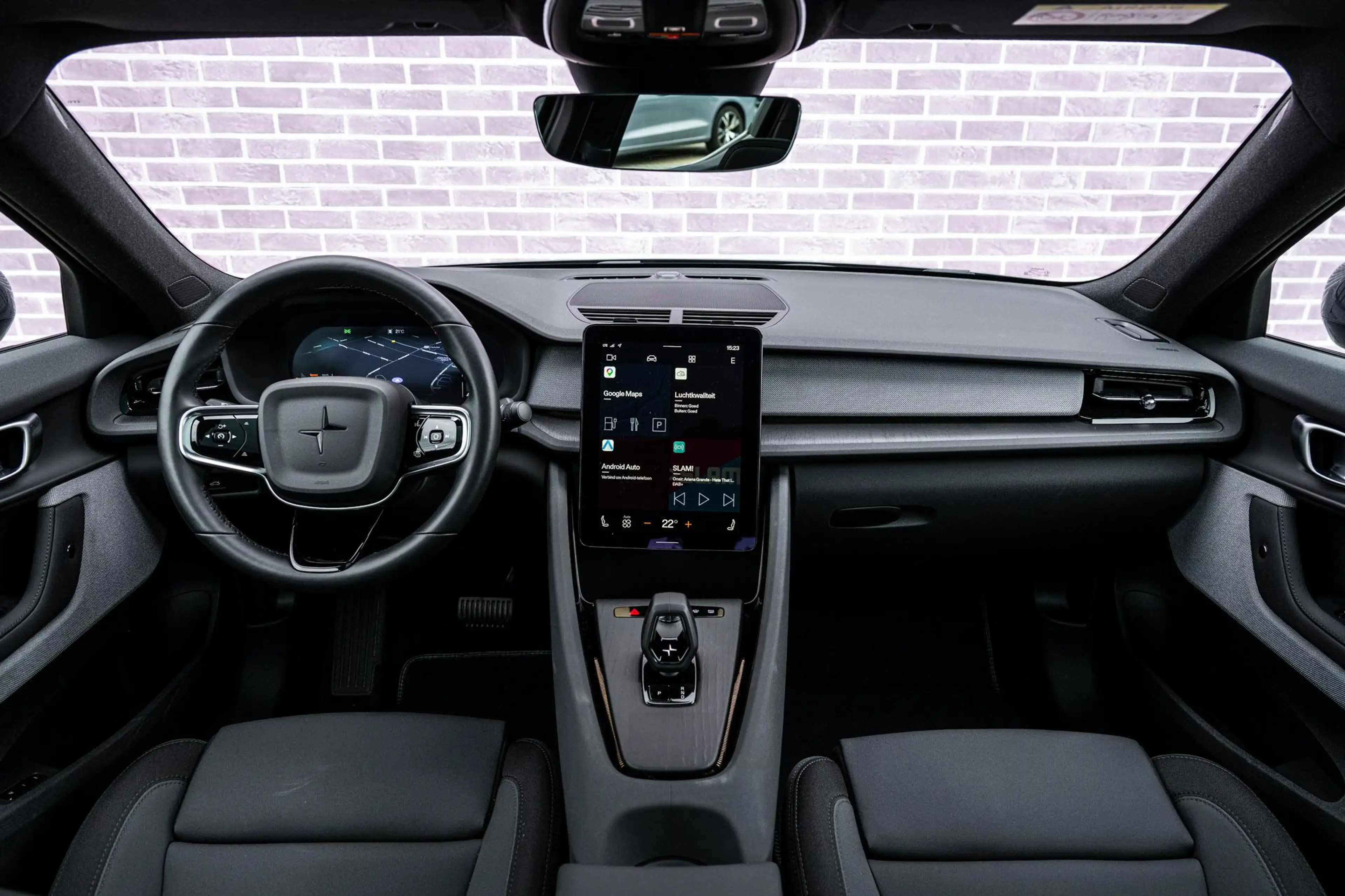 Polestar 2 Long Range Single Motor Plus 82 kWh — photo 5