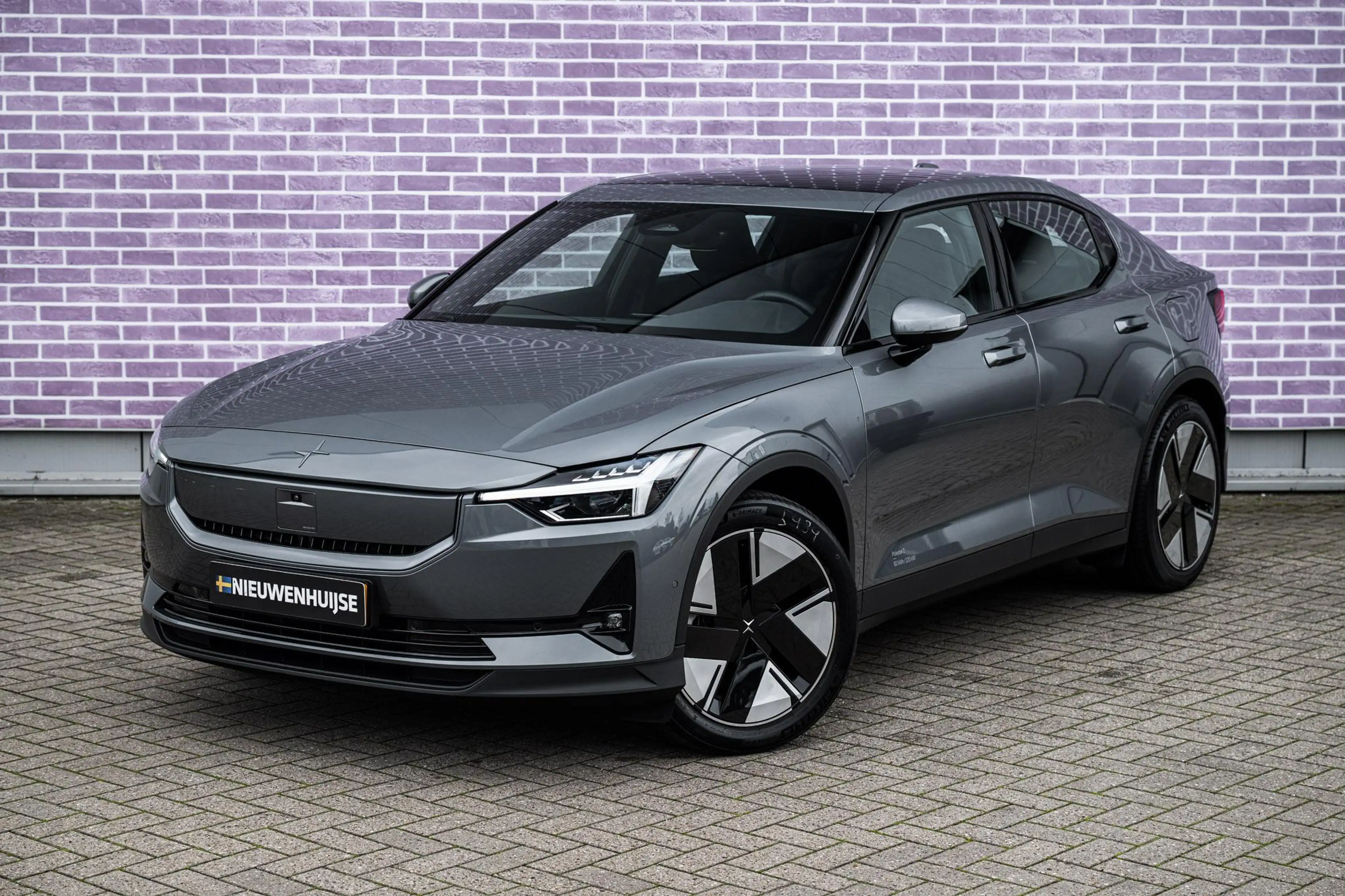 Polestar 2 Long Range Single Motor Plus 82 kWh — photo 15