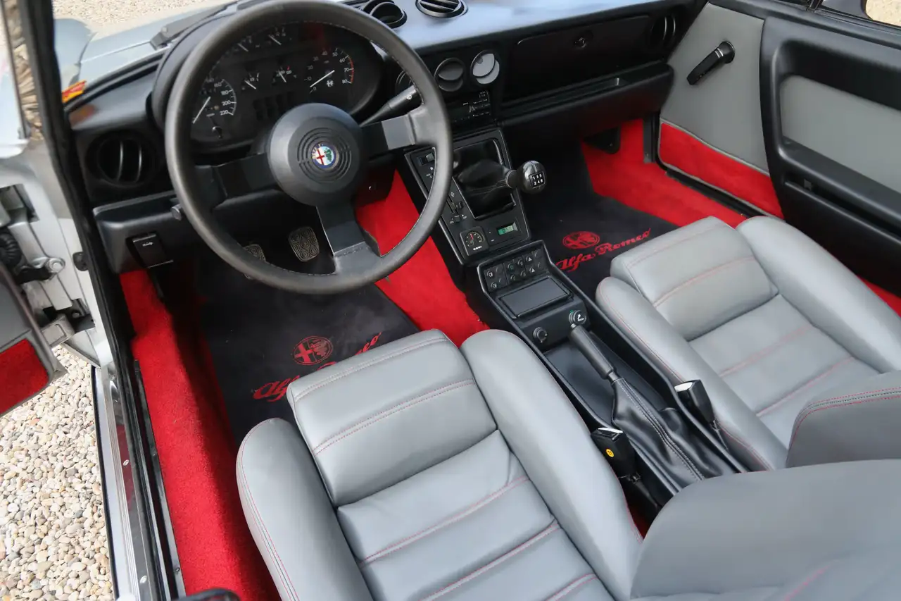 Alfa Romeo Spider 2.0 QV "Argento" The sportive QV - "Quadrifoglio V, foto 11