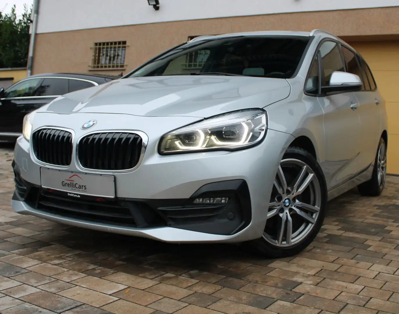 BMW 220 Argent - 1