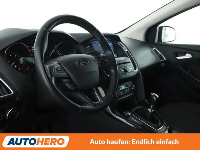 Ford Focus view 11