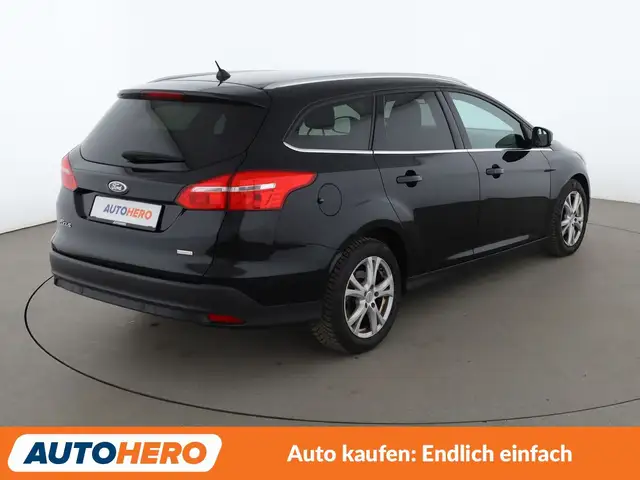 Ford Focus view 6