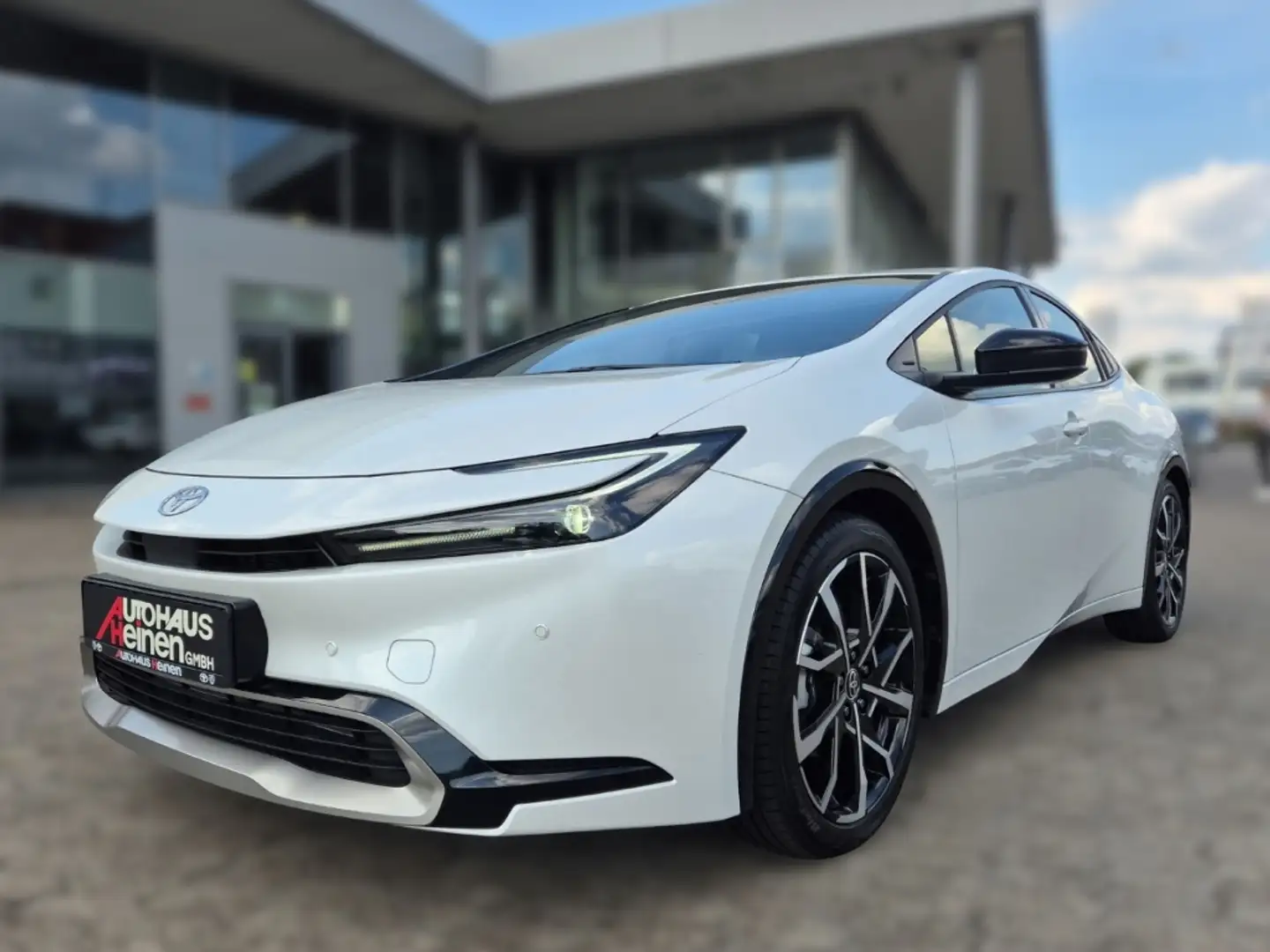 Toyota Prius Plug-in Hybrid Executive Navi LED ACC El. Heckklap Weiß - 2
