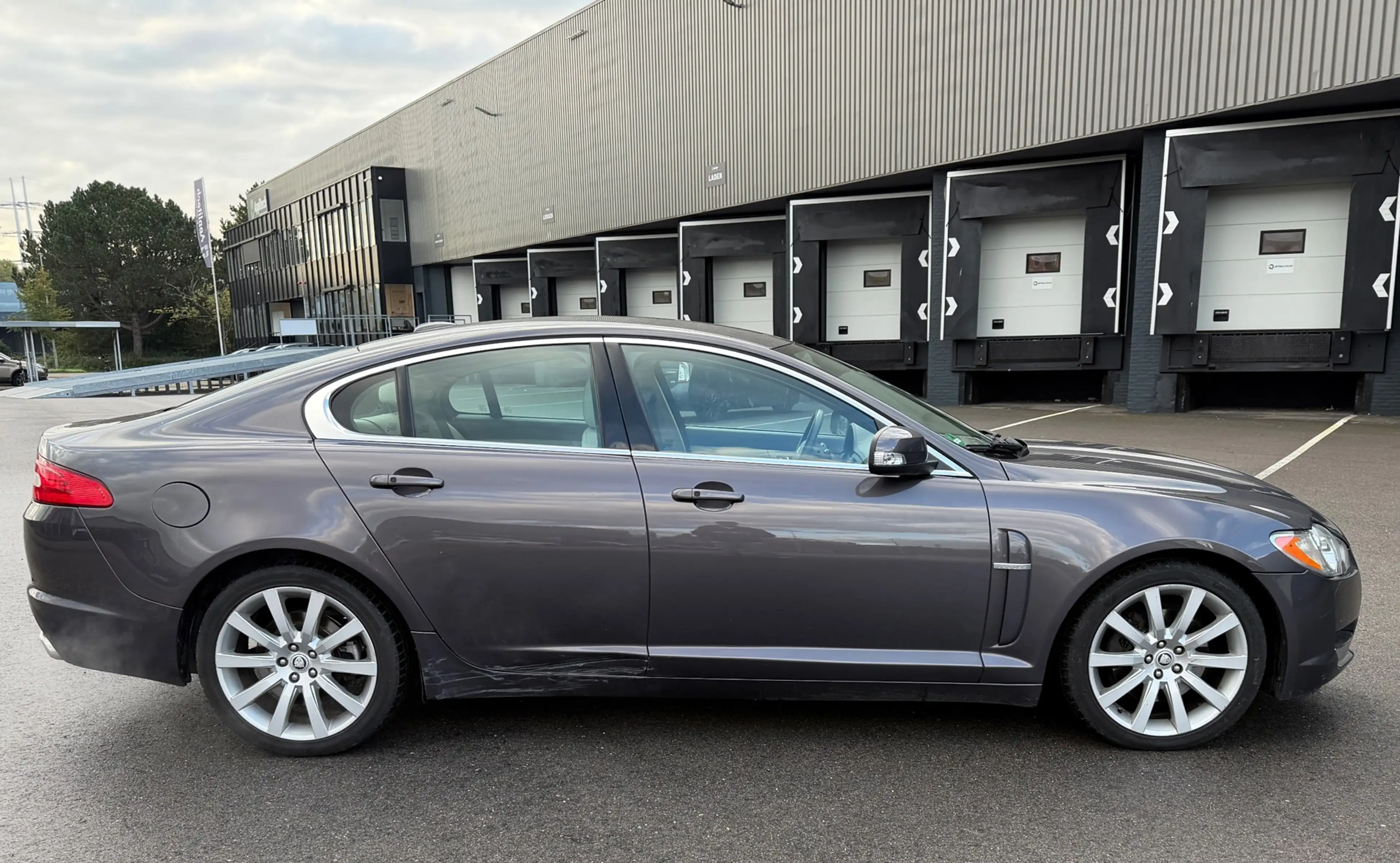 Jaguar XF 4.2 V8 Premium Luxury BOWERS-WILKENS/LEDER/STUUR/S — photo 7