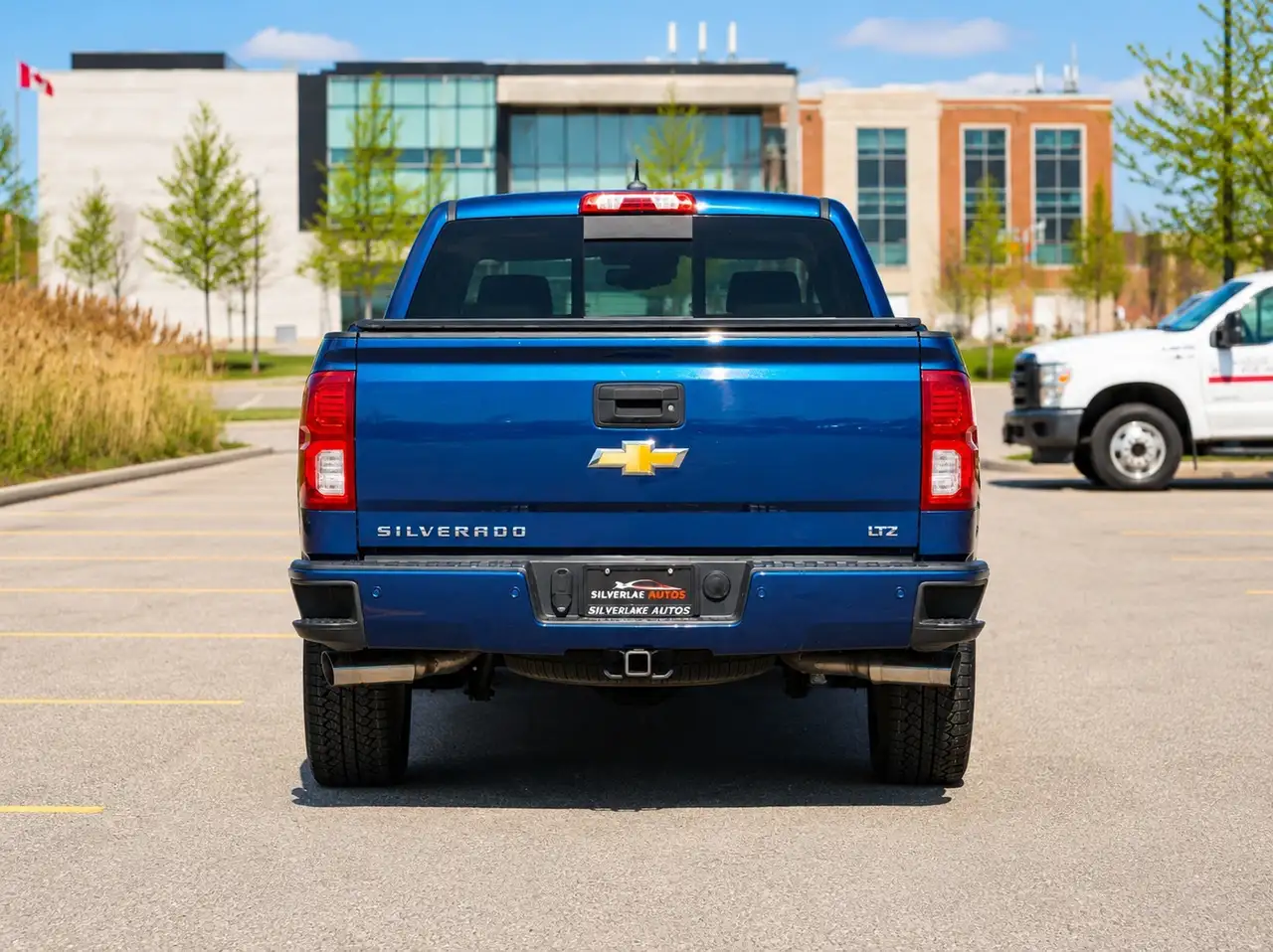 Chevrolet Silverado 1500 снимка Chevrolet Silverado 1500