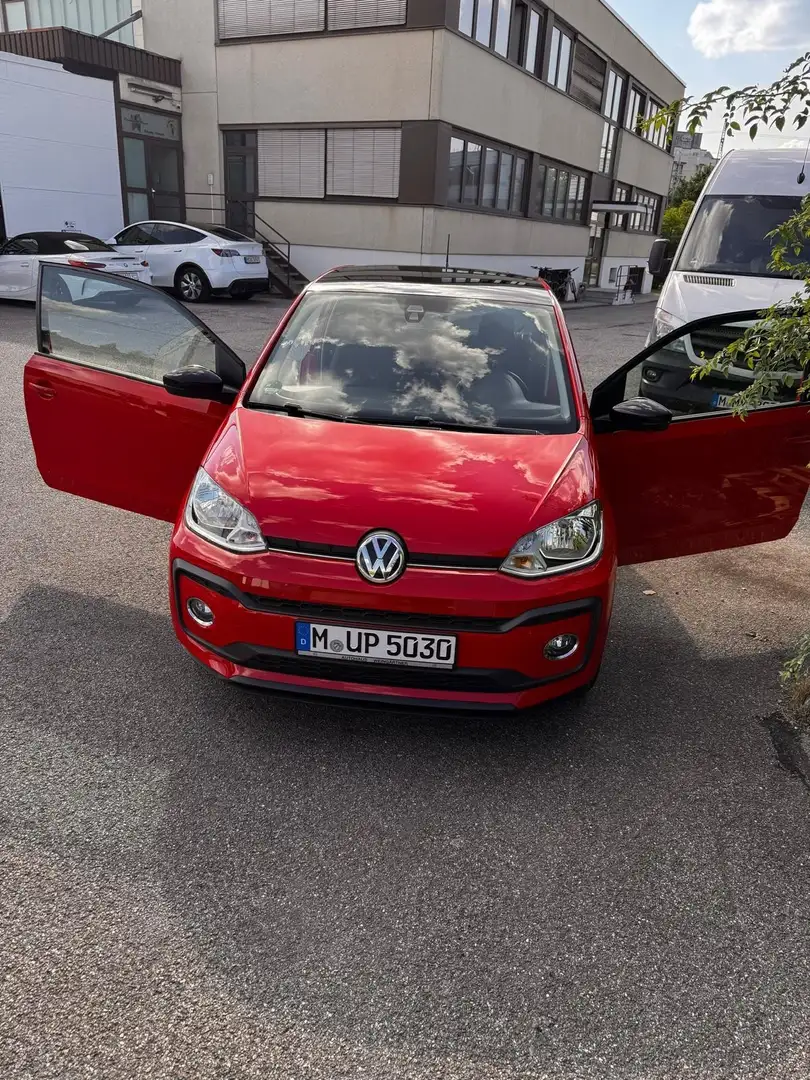Volkswagen up! TSI (BlueMotion Technology) sound - 1