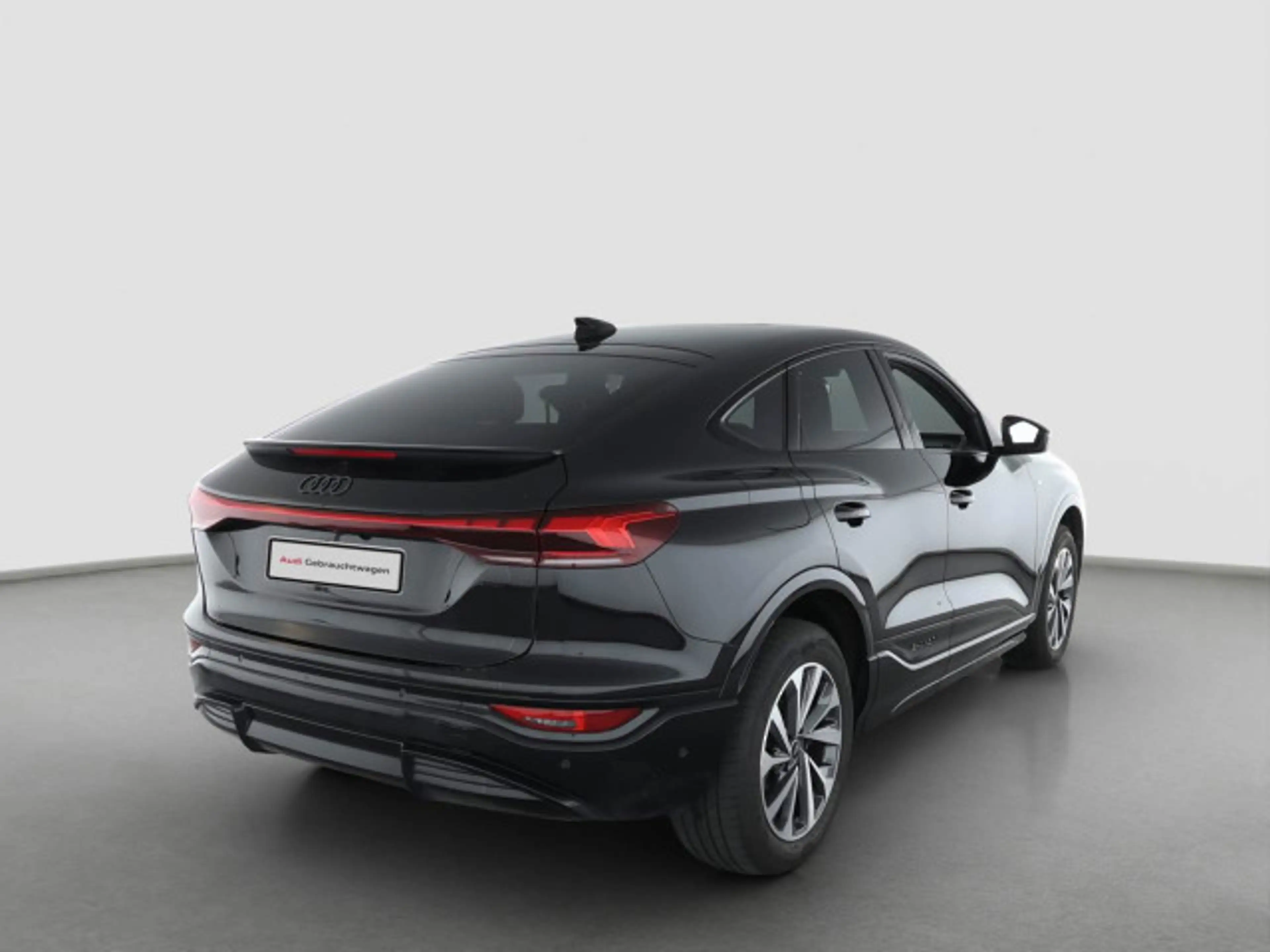 Audi e-tron Q6 Sportback S-Line e-tron performance AH — photo 4