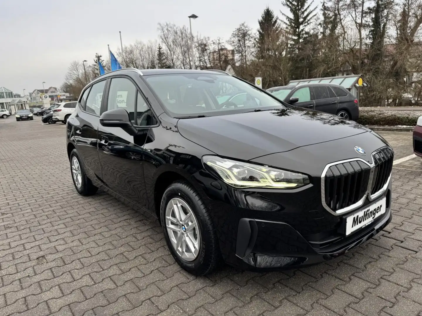 BMW 218 d AT. HUD ACC SurView. Komfz.LiveProf.LED AHK Schwarz - 2