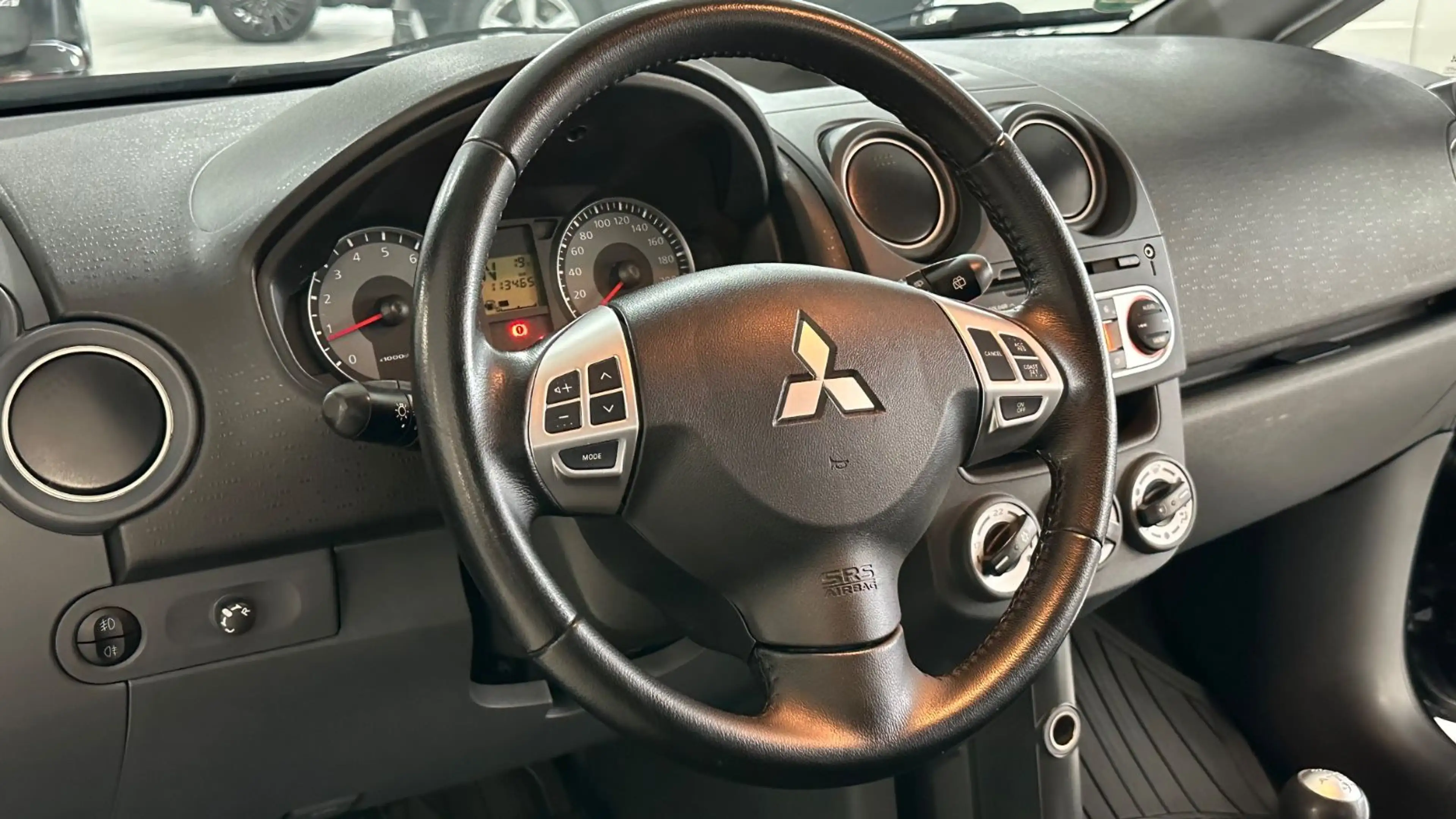 Mitsubishi Colt Lim. 3-trg. Inform TÜV&Garantie *Automatik* — photo 15