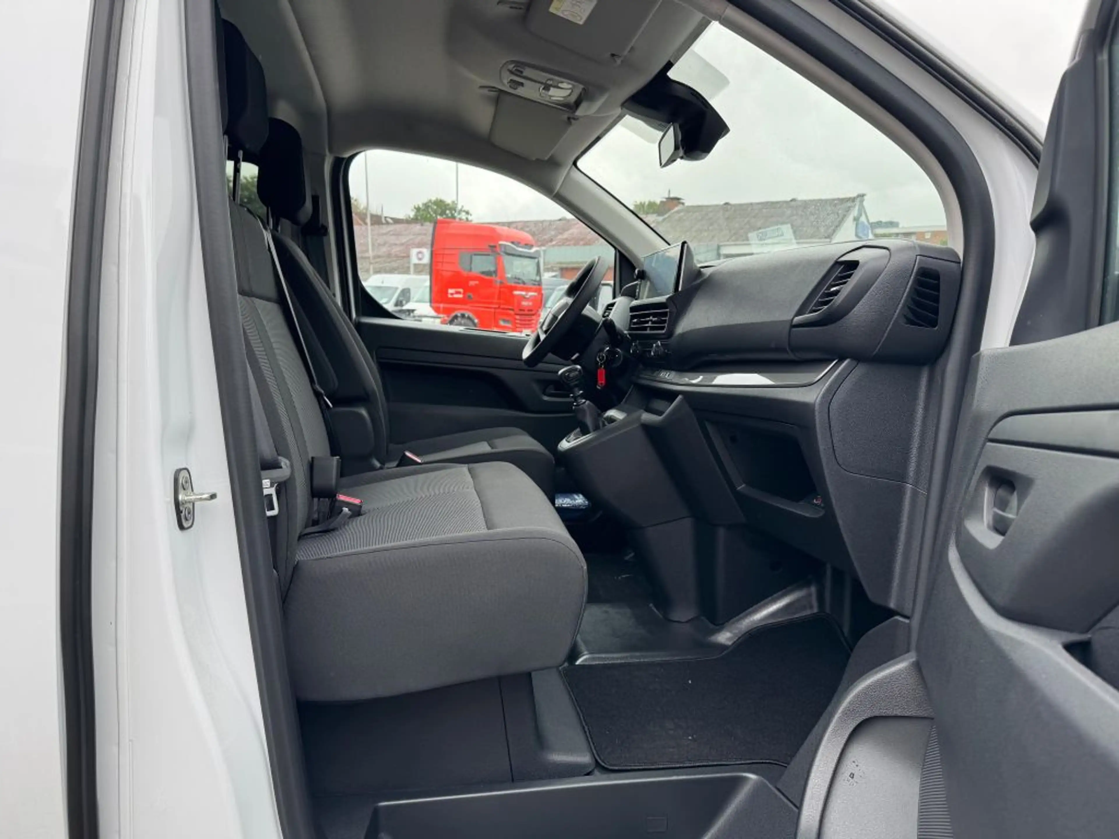 Fiat Scudo 2.0 BlueHDi 145 L3 Multicab — photo 11
