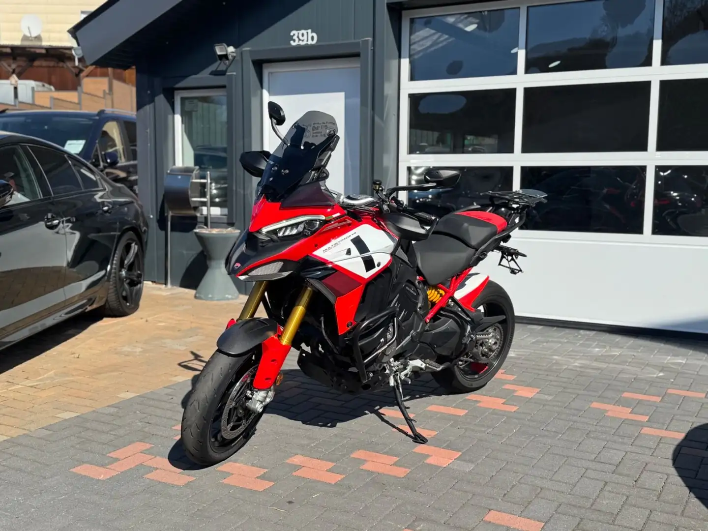 Ducati Multistrada V4 Pikes Peak Livery - 2