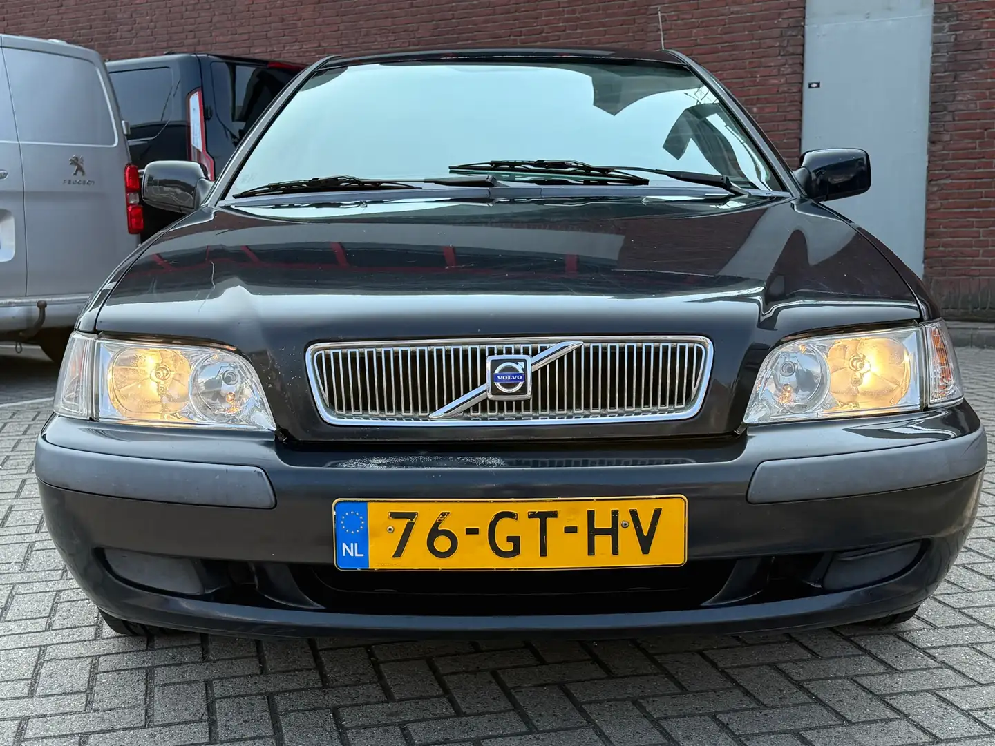 Volvo S40 1.8|AUTOMAAT|AIRCO|INRUILKOOPJE Černá - 2