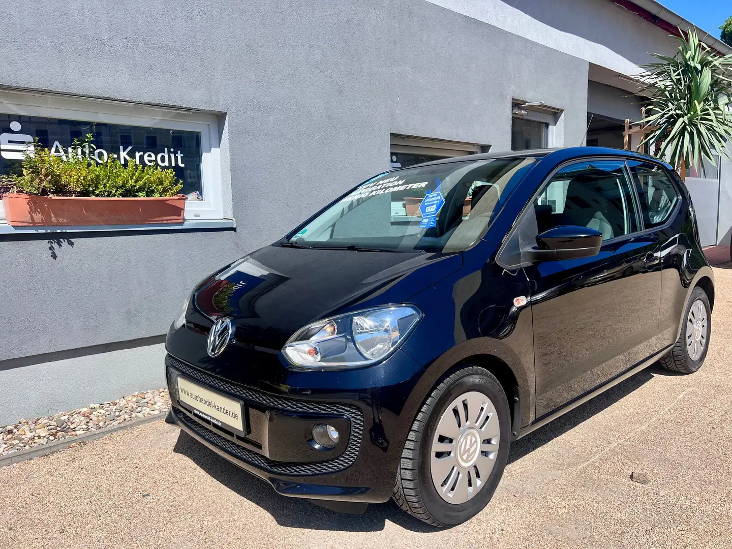 Volkswagen up! move up!*NAVI*KLIMA*GARANTIE Noir - 1