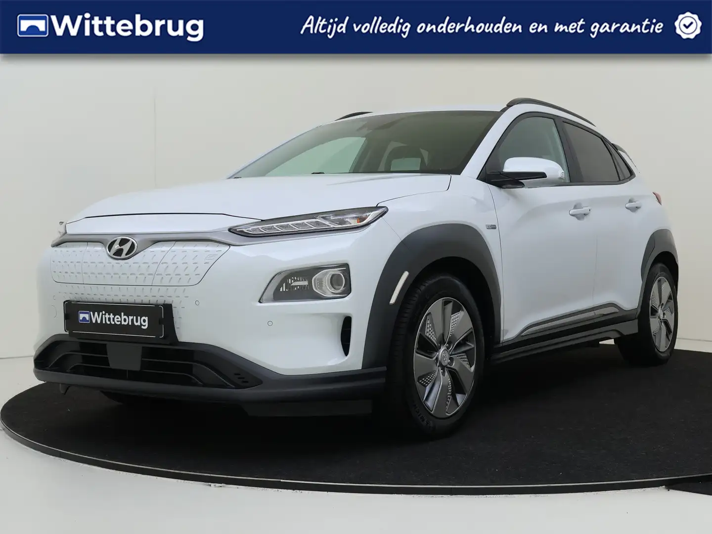 Hyundai KONA EV Premium 64 kWh Automaat | Navigatie | Trekhaak Blanc - 1