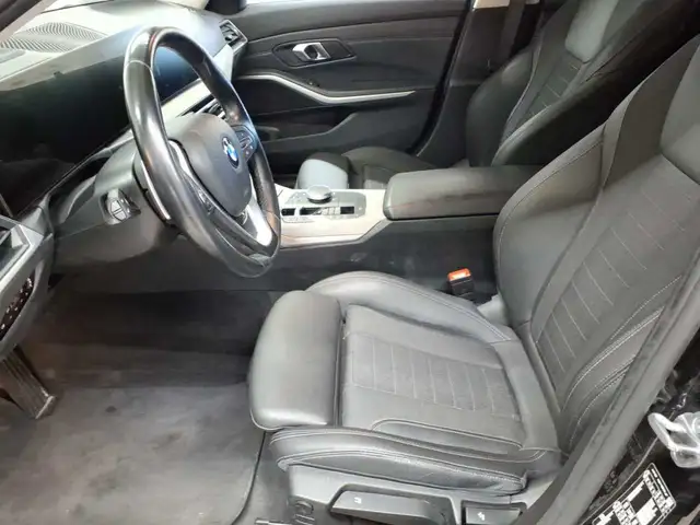 BMW 3 Series view 7