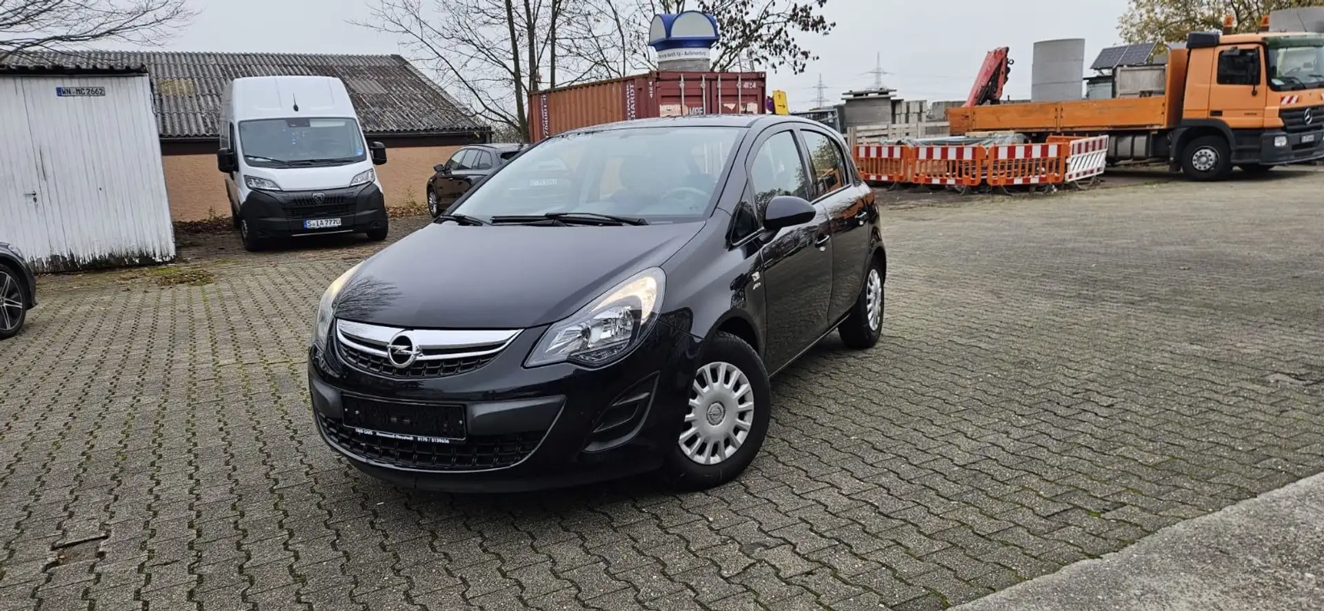 Opel Corsa D Active Noir - 1