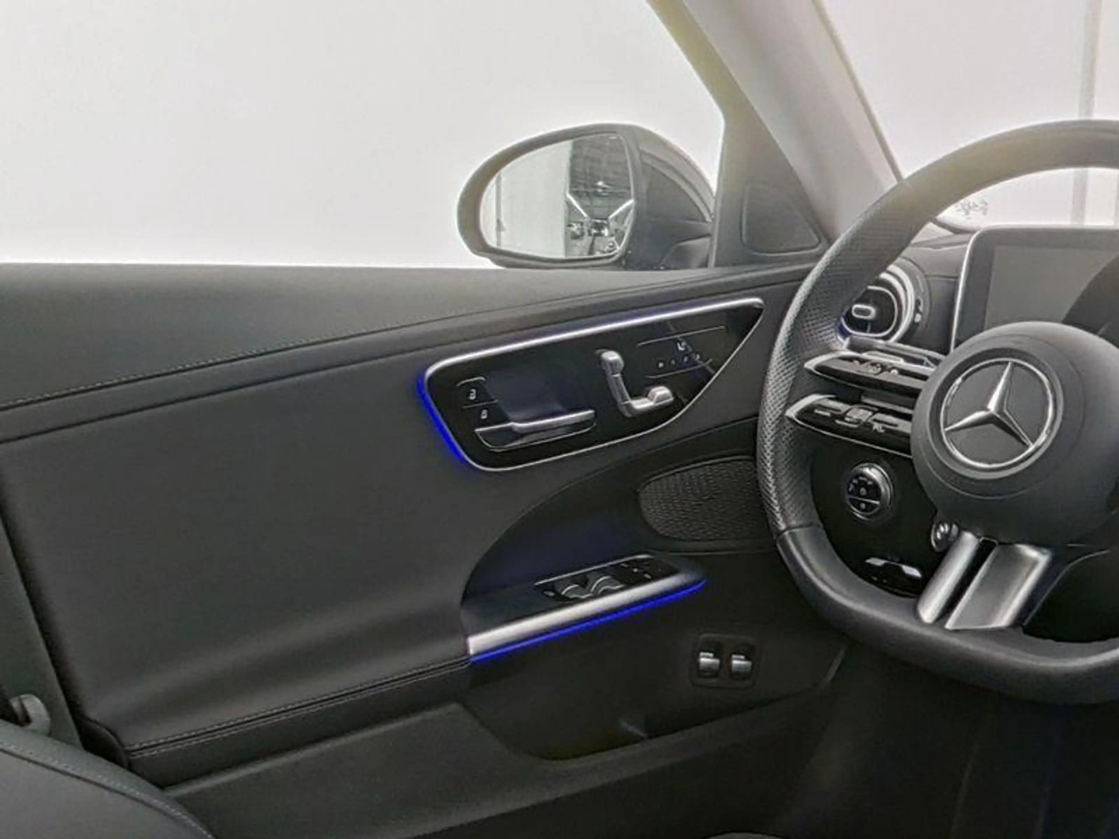 Mercedes-Benz C 300 e Berline AMG Line | Memory Zetels | Dodehoekassis — photo 8