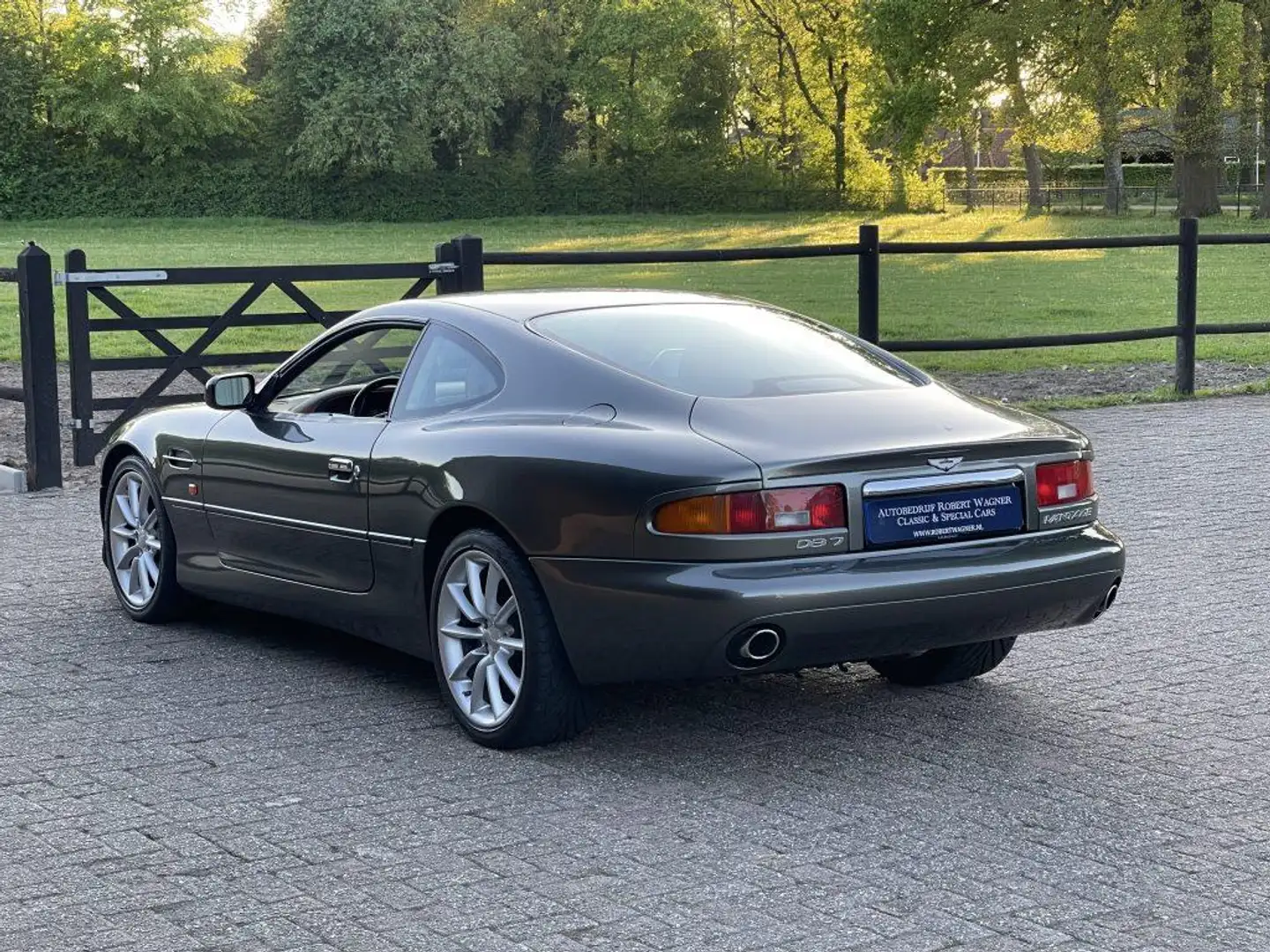 Aston Martin DB7 5.9 V12 Vantage 89dkm Grün - 2
