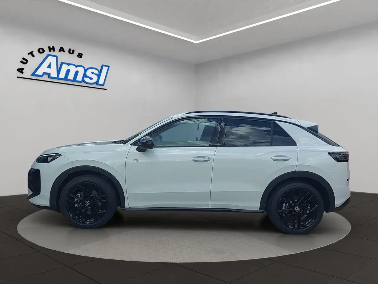 Volkswagen T-Roc 1.5 eTSI DSG R-Line BLACK*HUD*Matrix*Navi 3