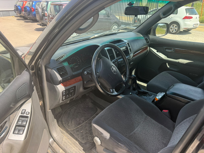 Toyota Land Cruiser Prado — photo 9